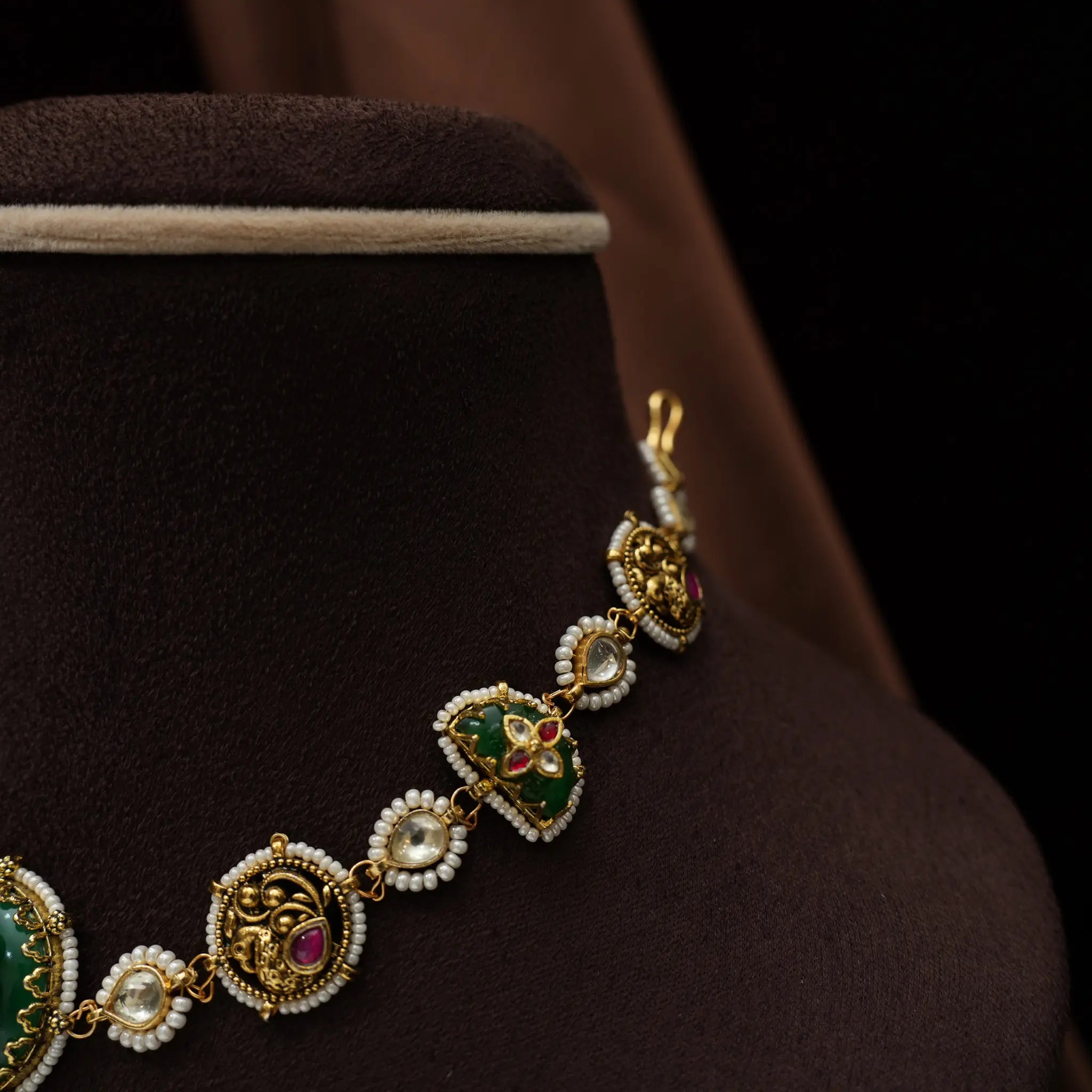 Apeshka Polki Choker - Kavi Lina