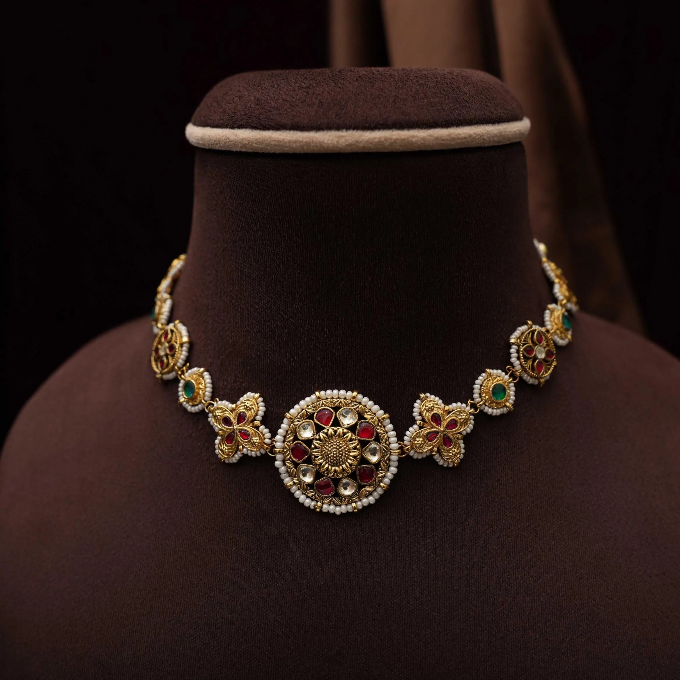 Apeshka Polki Choker - Nila