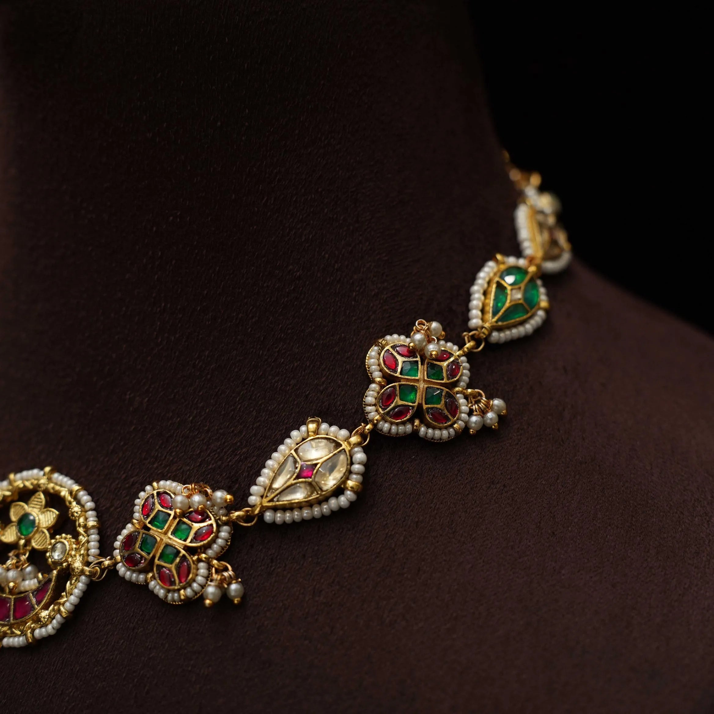 Apeshka Polki Choker - Yatin