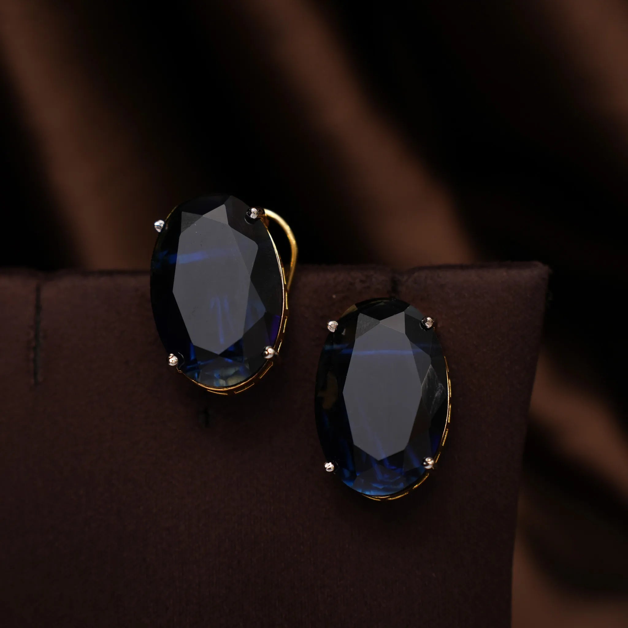 Aralyn Zircon Necklace - Blue