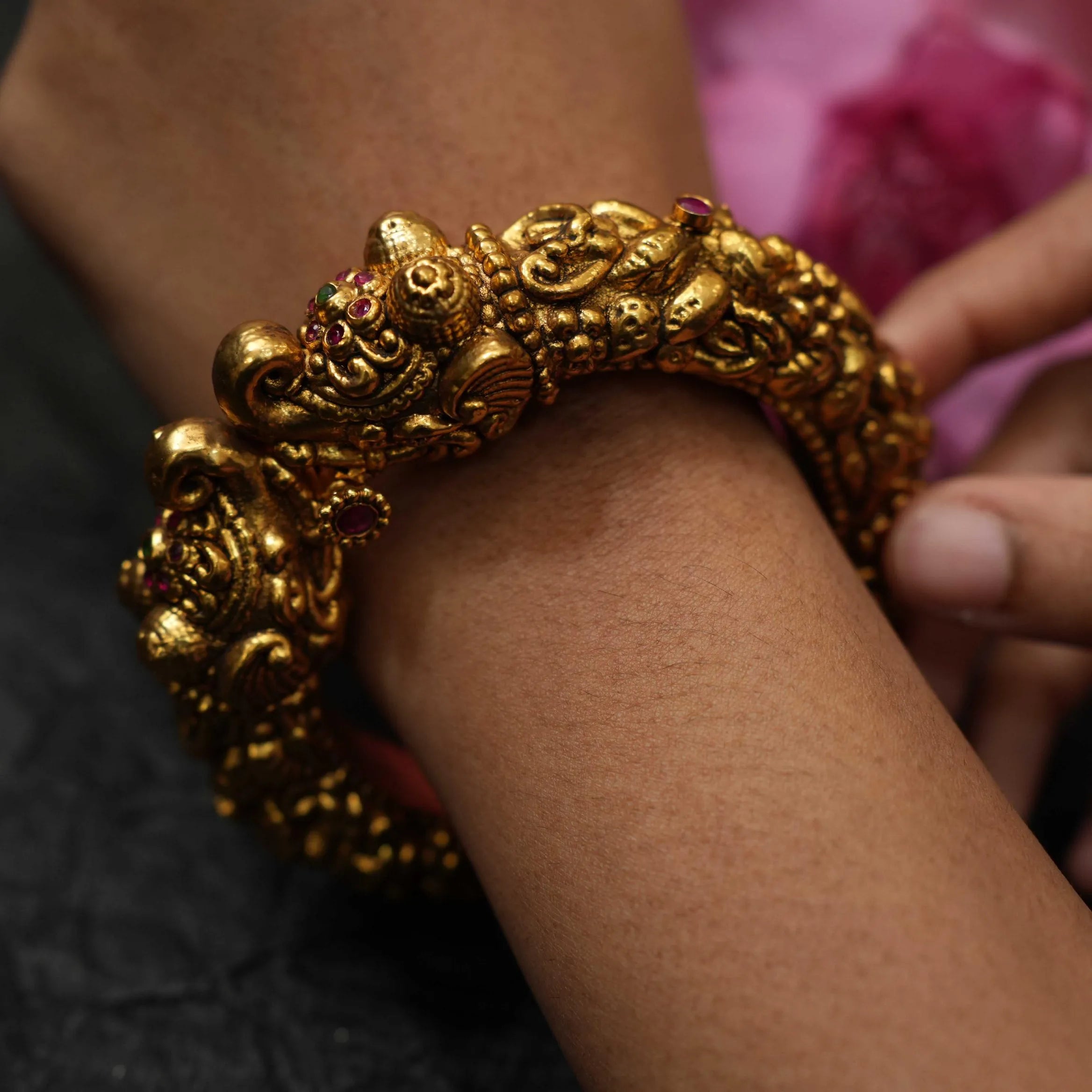 Arav Antique Bangle - Rimli Boutique