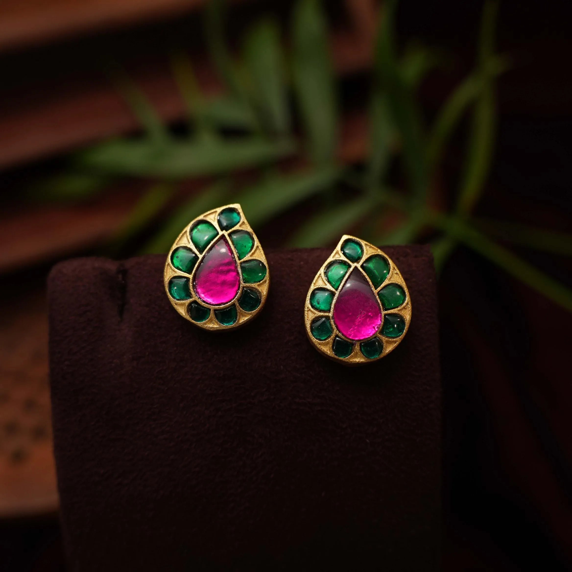 Arsh Silver Ear Stud - Green