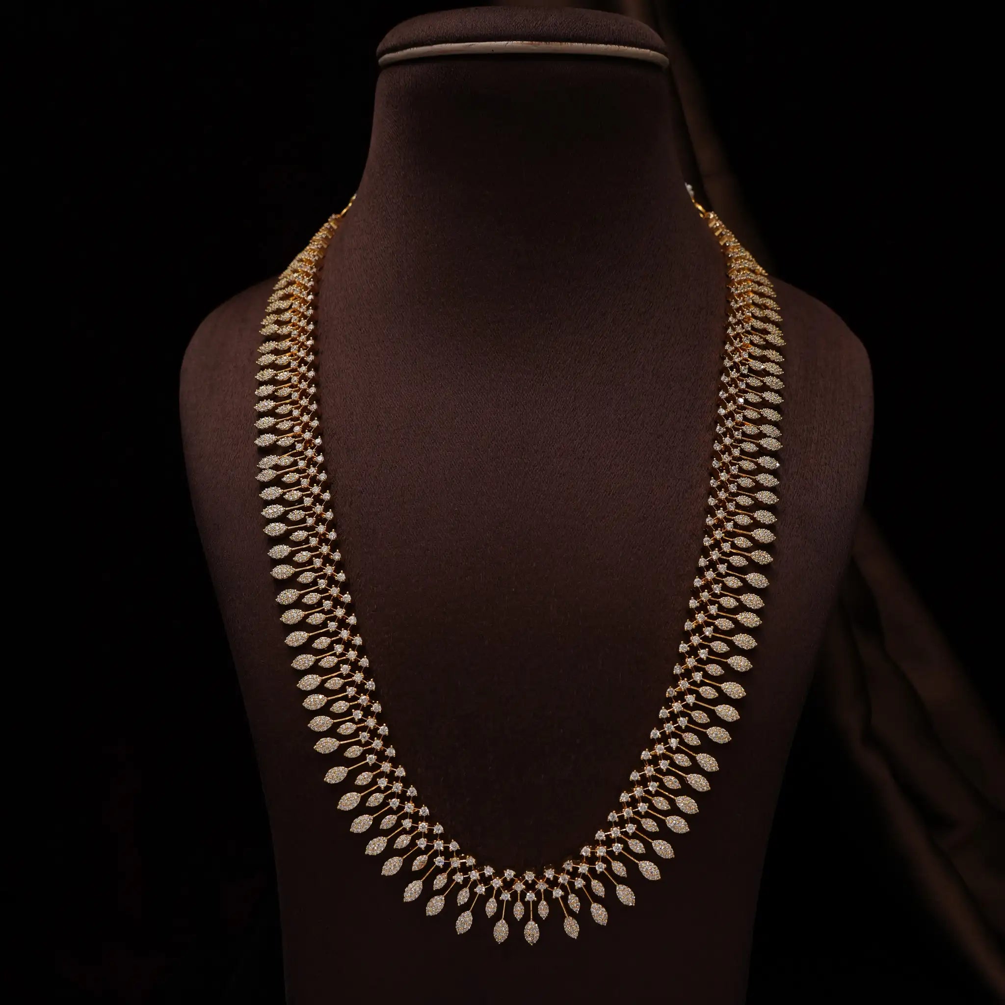 Aruni Zircon Necklace - White