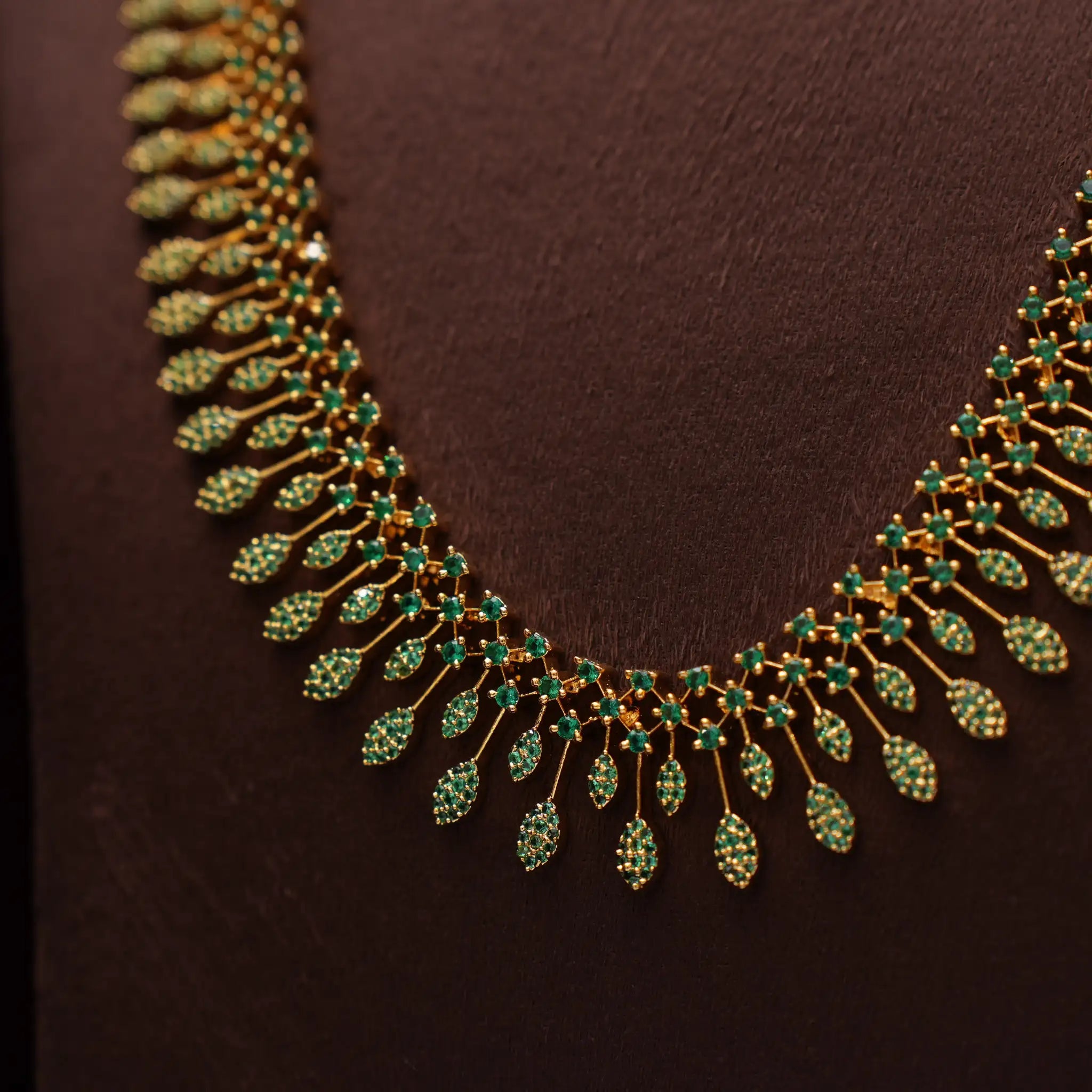 Aruni Zircon Necklace