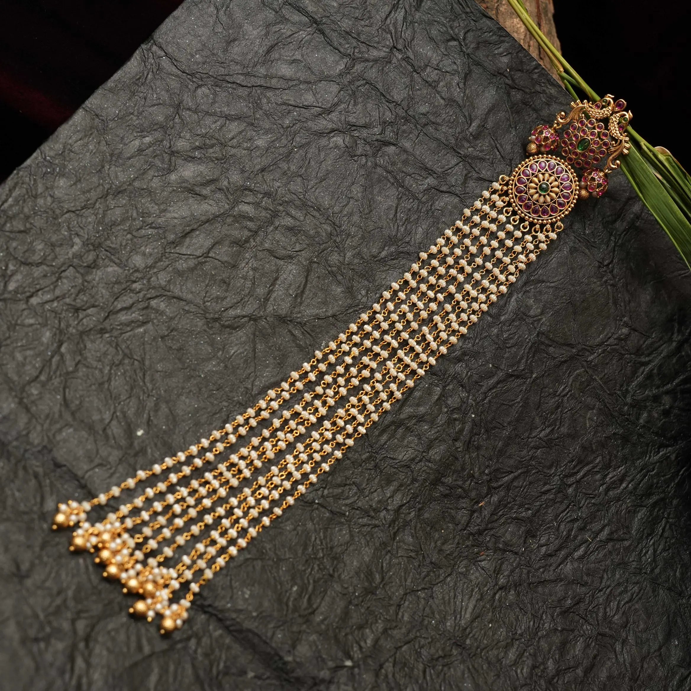 Athiran Jadai Billai / Hair Brooch