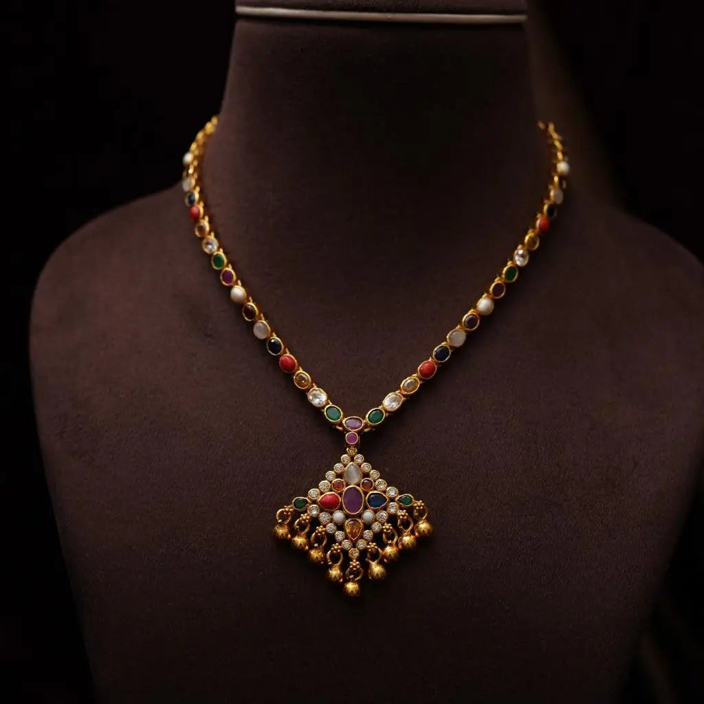 Bageshri Silver Reversible Necklace