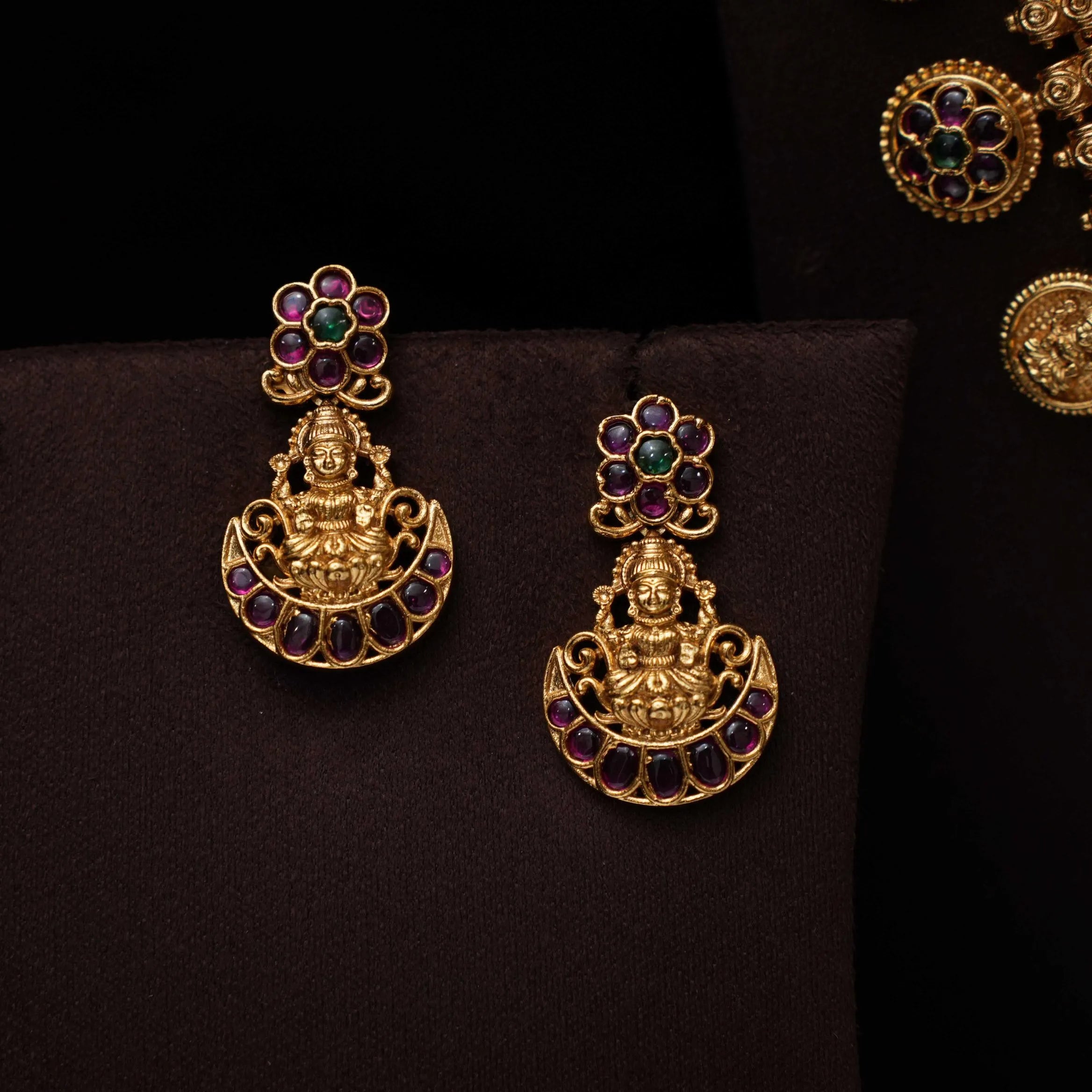 Bavani Antique Necklace