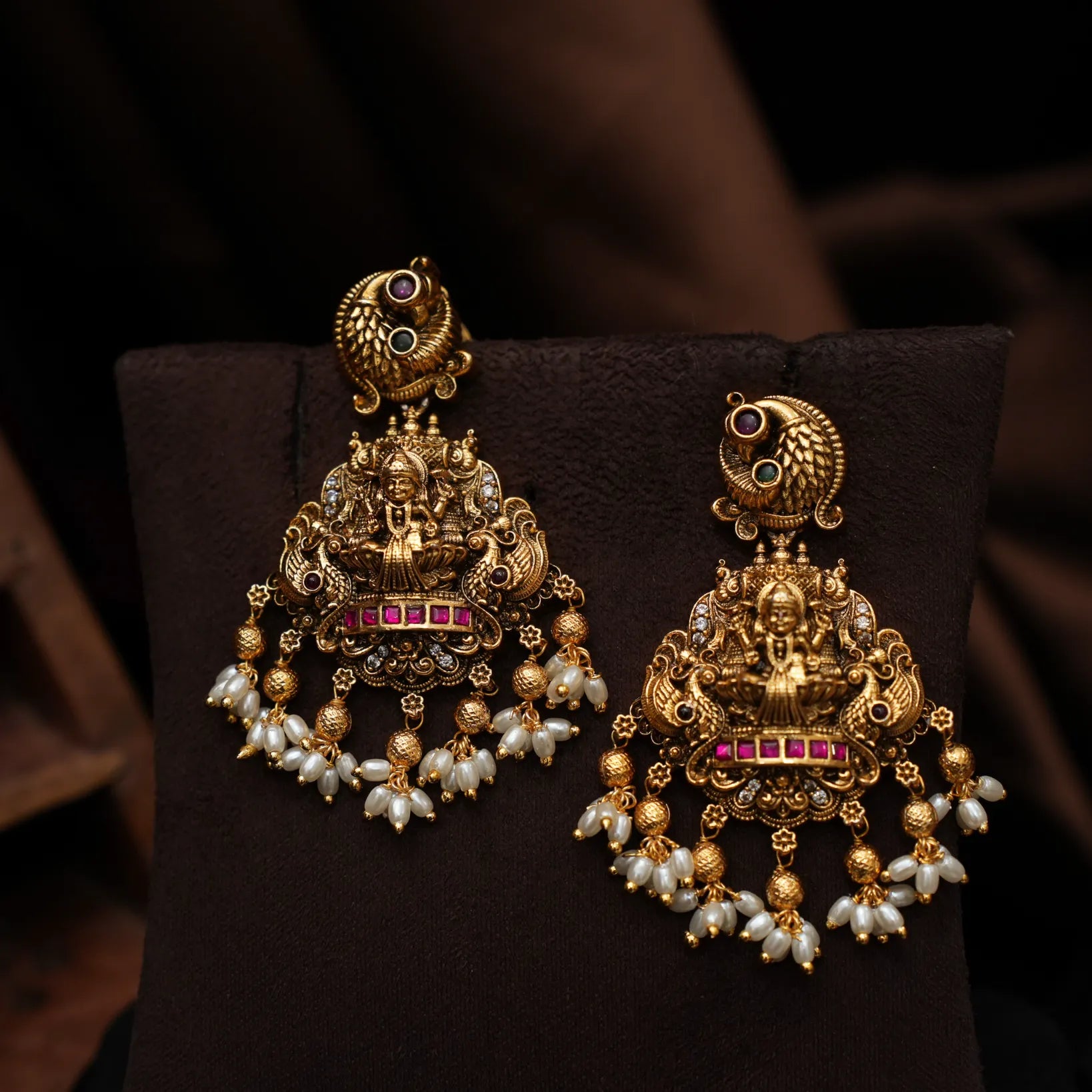Caitra Antique Pendant