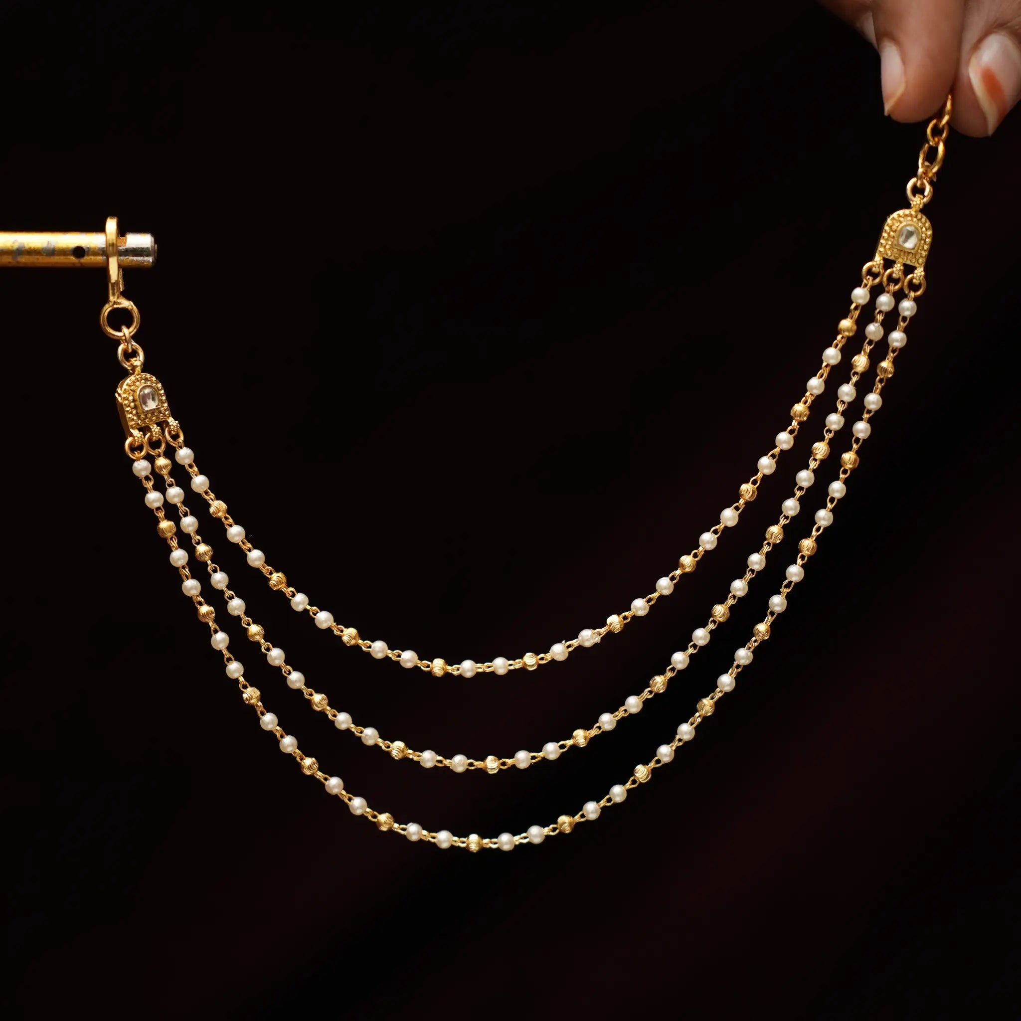 Chaitari Polk Ear Chain