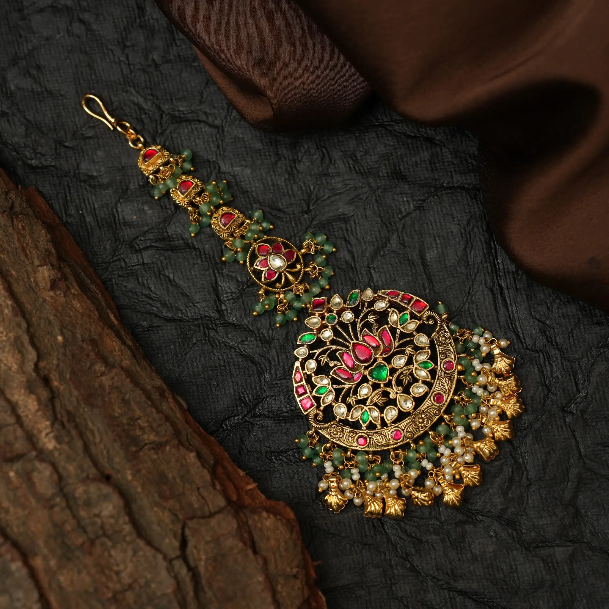 Darshana Polki Tikka