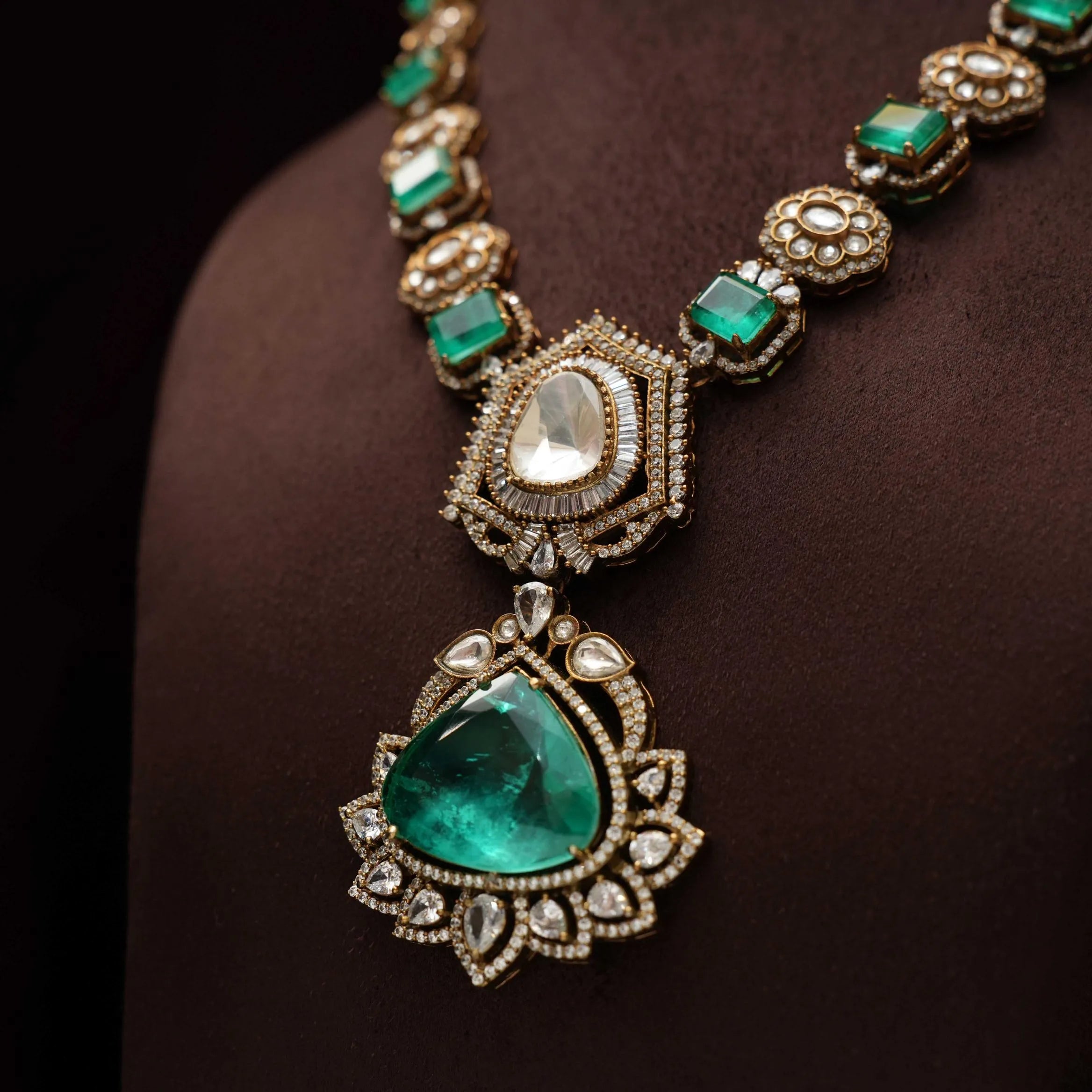 Devisha Victorian Polki Necklace