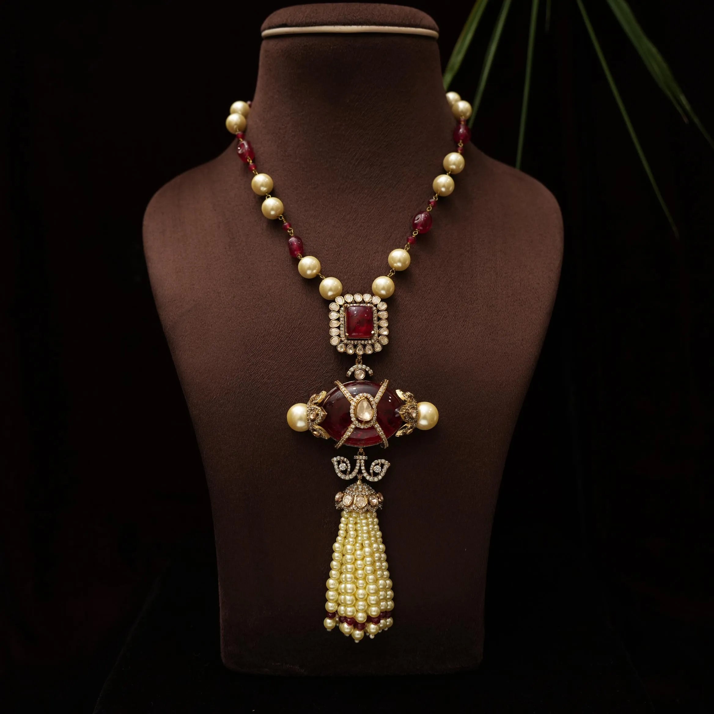 Dhara Beaded Necklace - Red