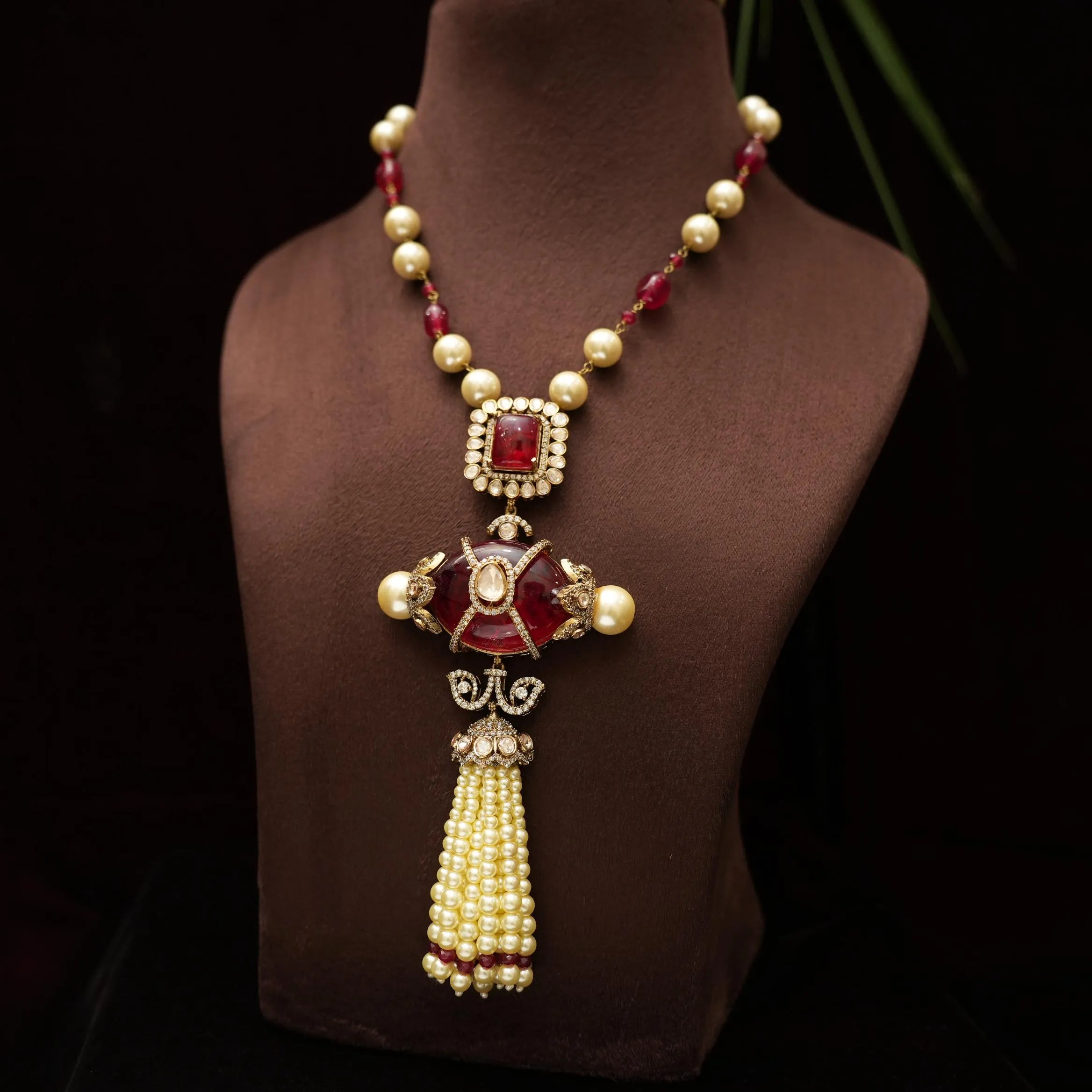 Dhara Beaded Necklace - Red