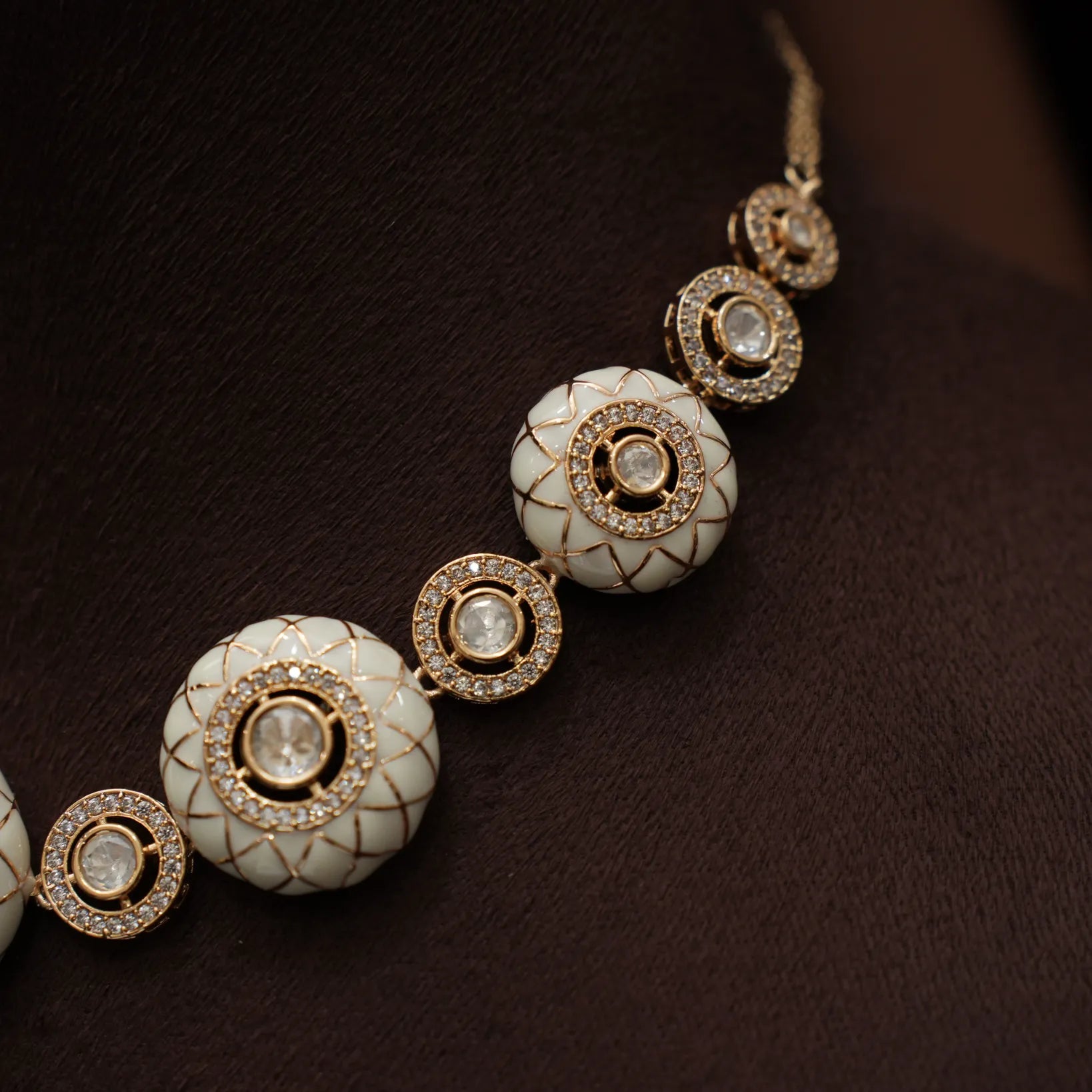 Dharu Polki Necklace - Cream