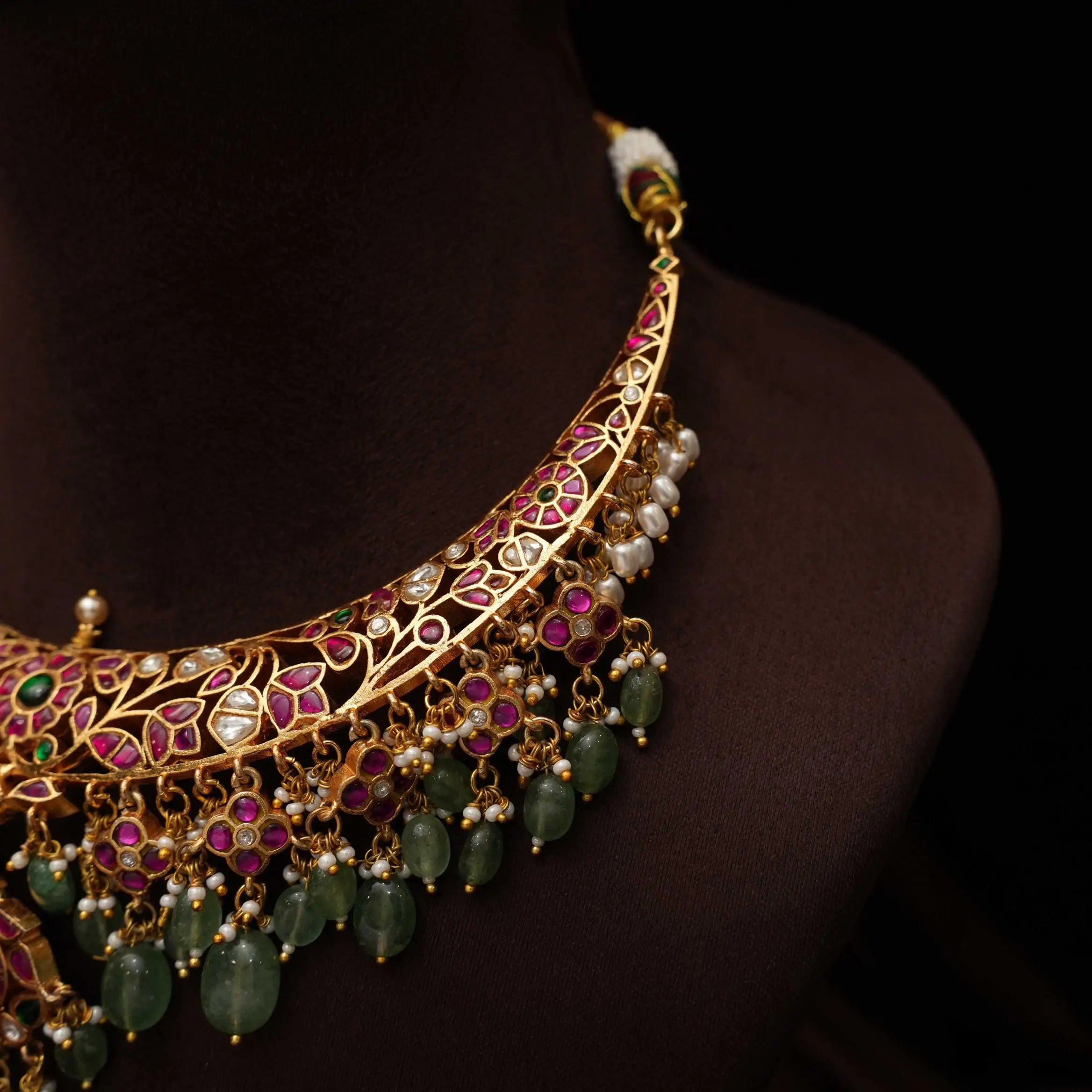 Divanshi Reversible Hasli Necklace