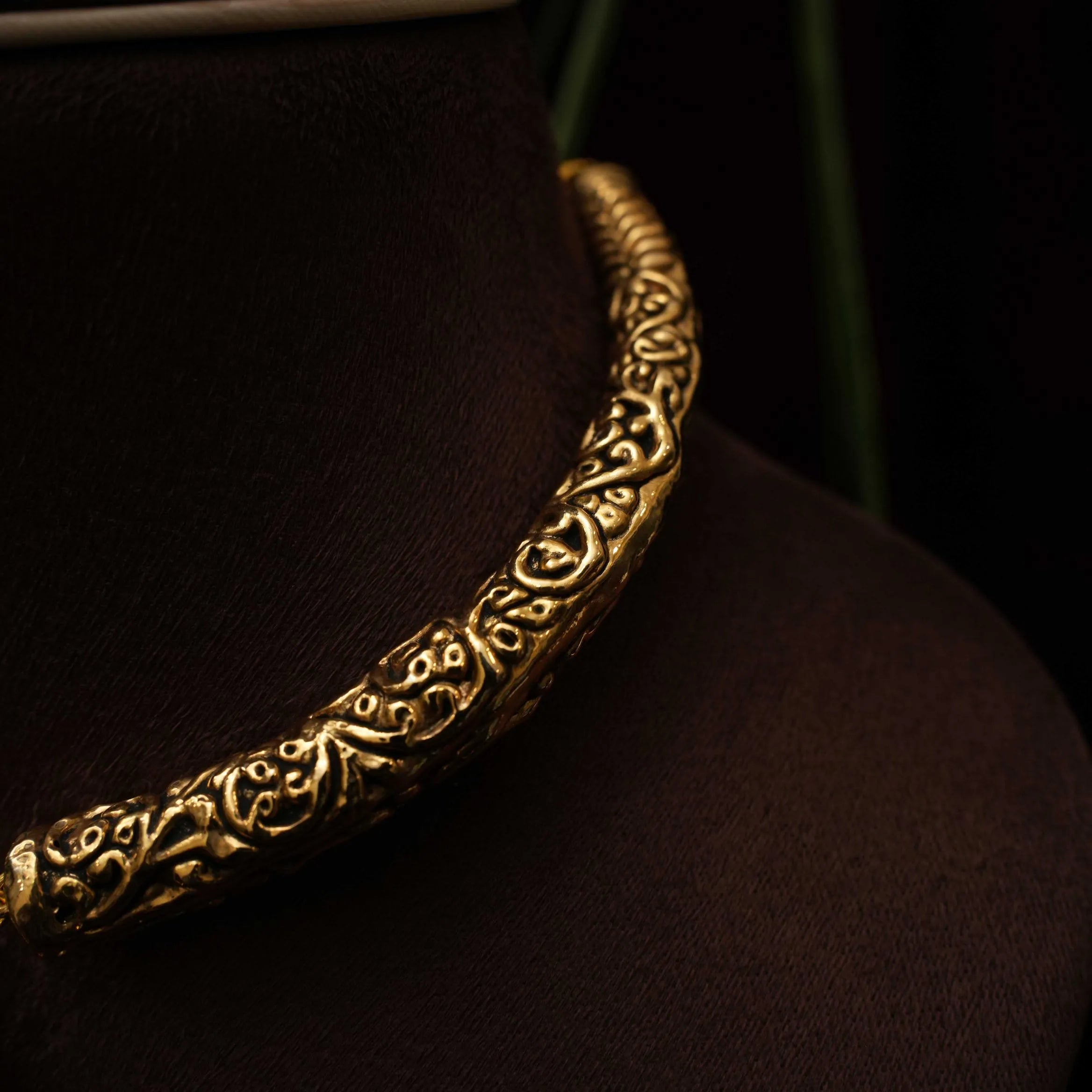 Druvan Hasli Necklace