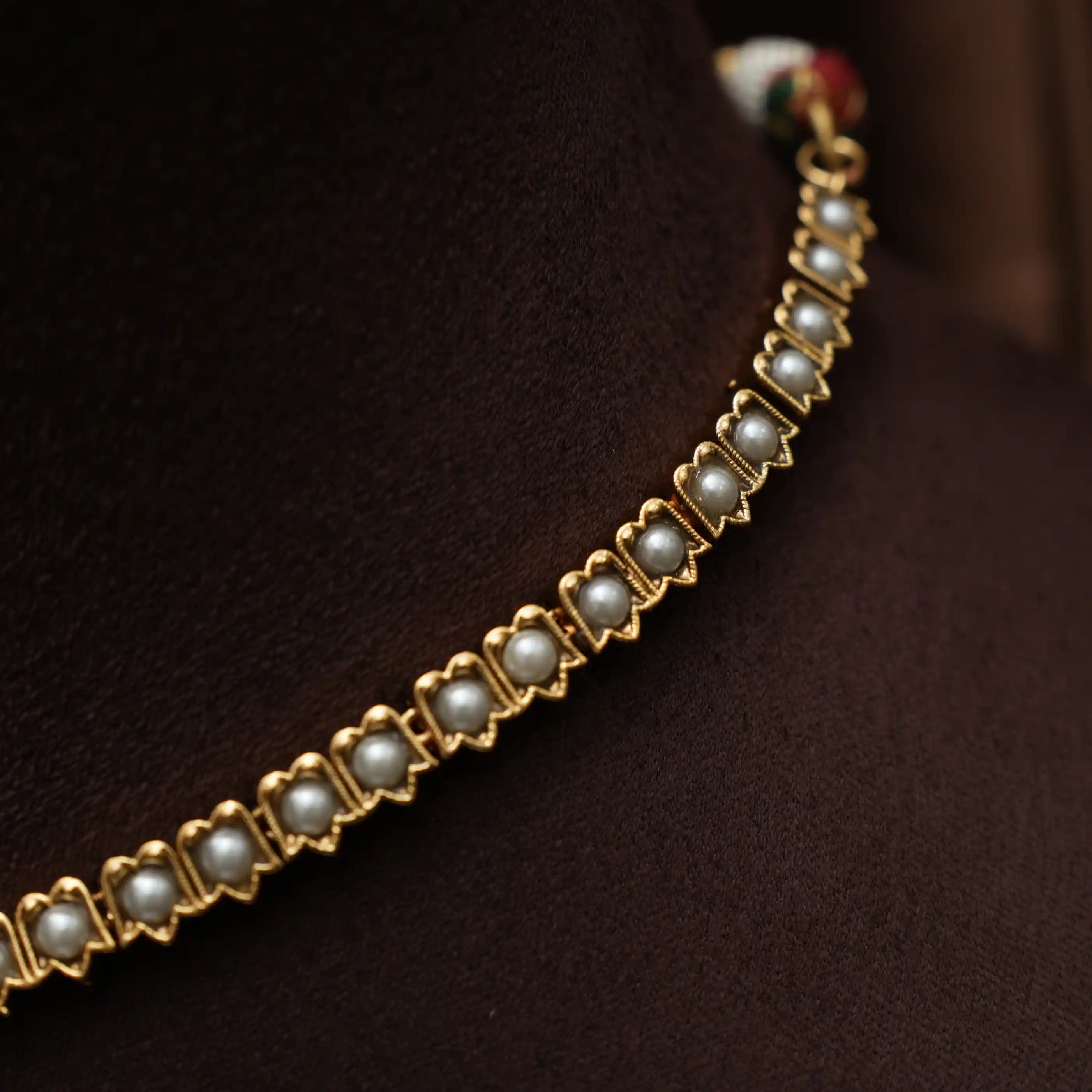 Dutt Antique Necklace - Pearl
