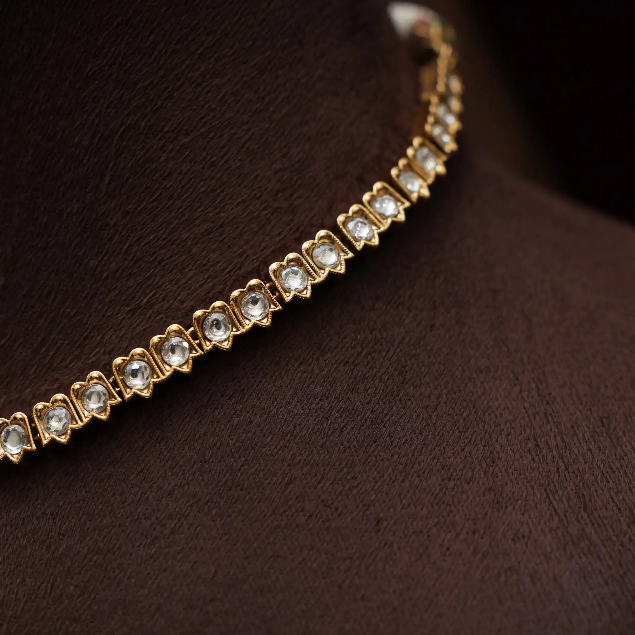 Dutt Antique Necklace - White