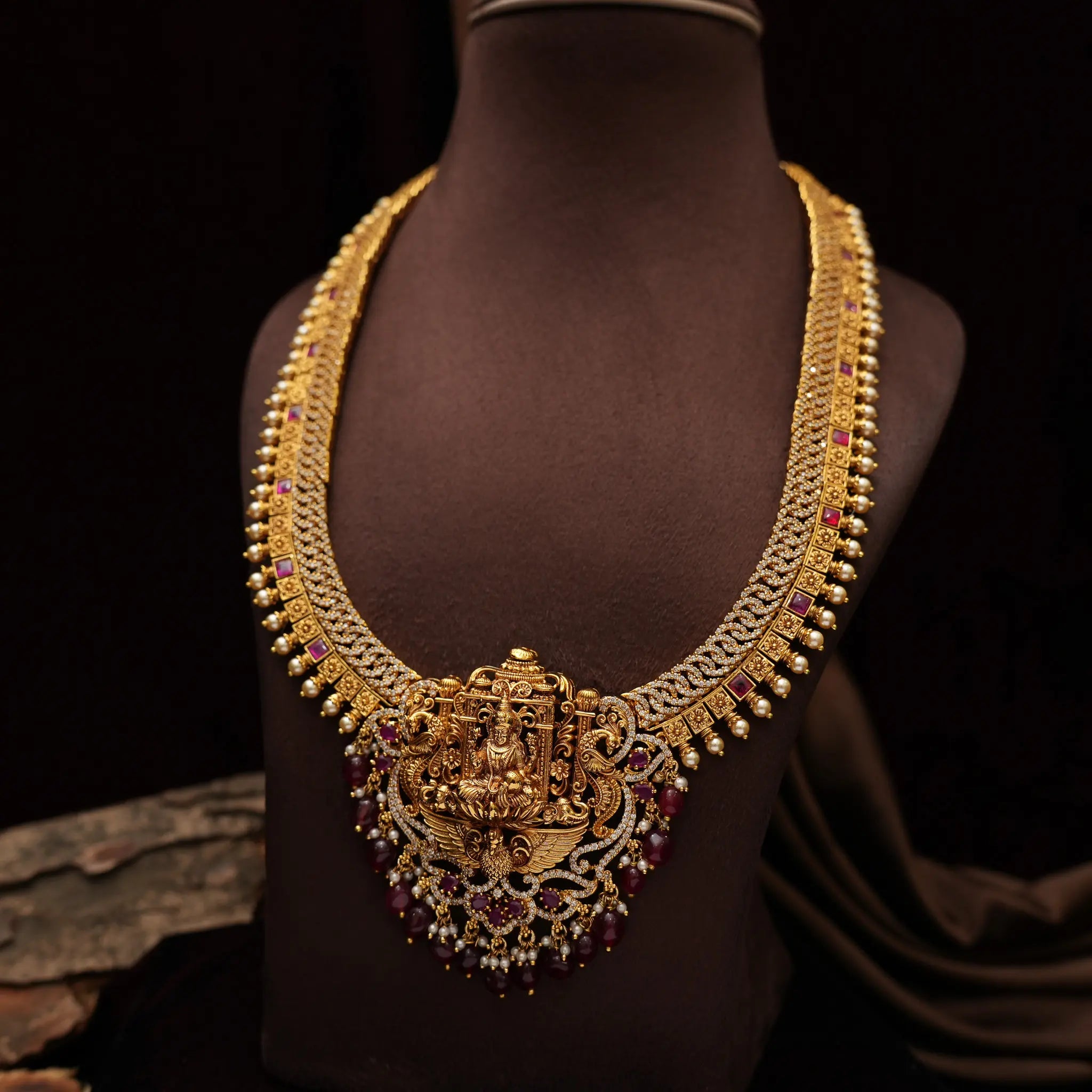 Ednit Antique Necklace