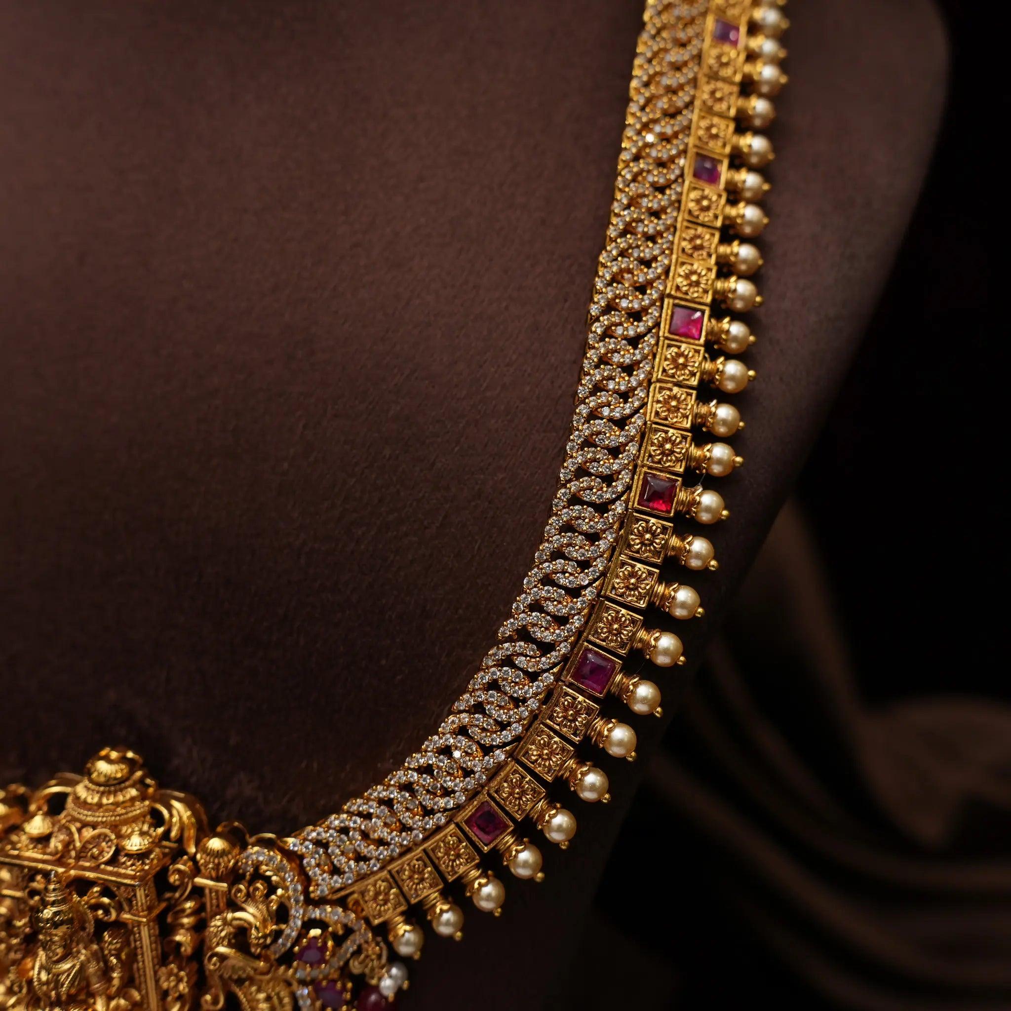 Ednit Antique Necklace