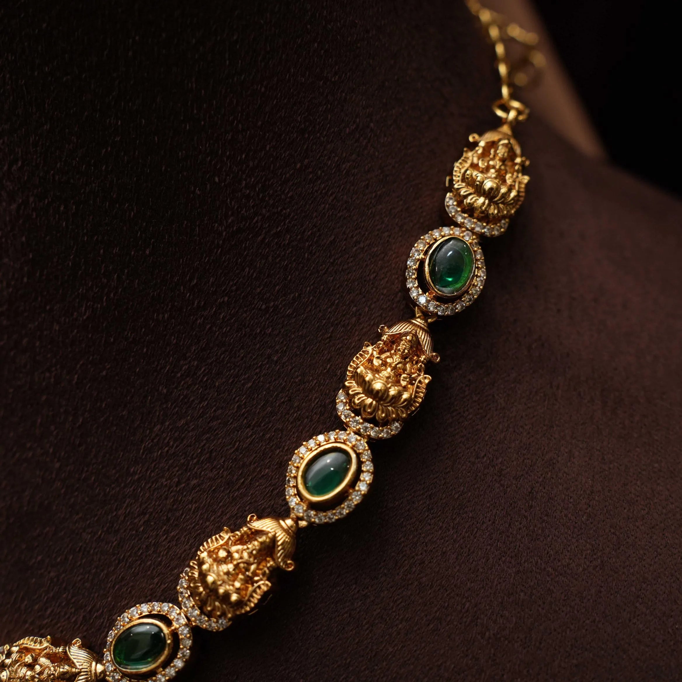 Elin Antique Necklace - Green