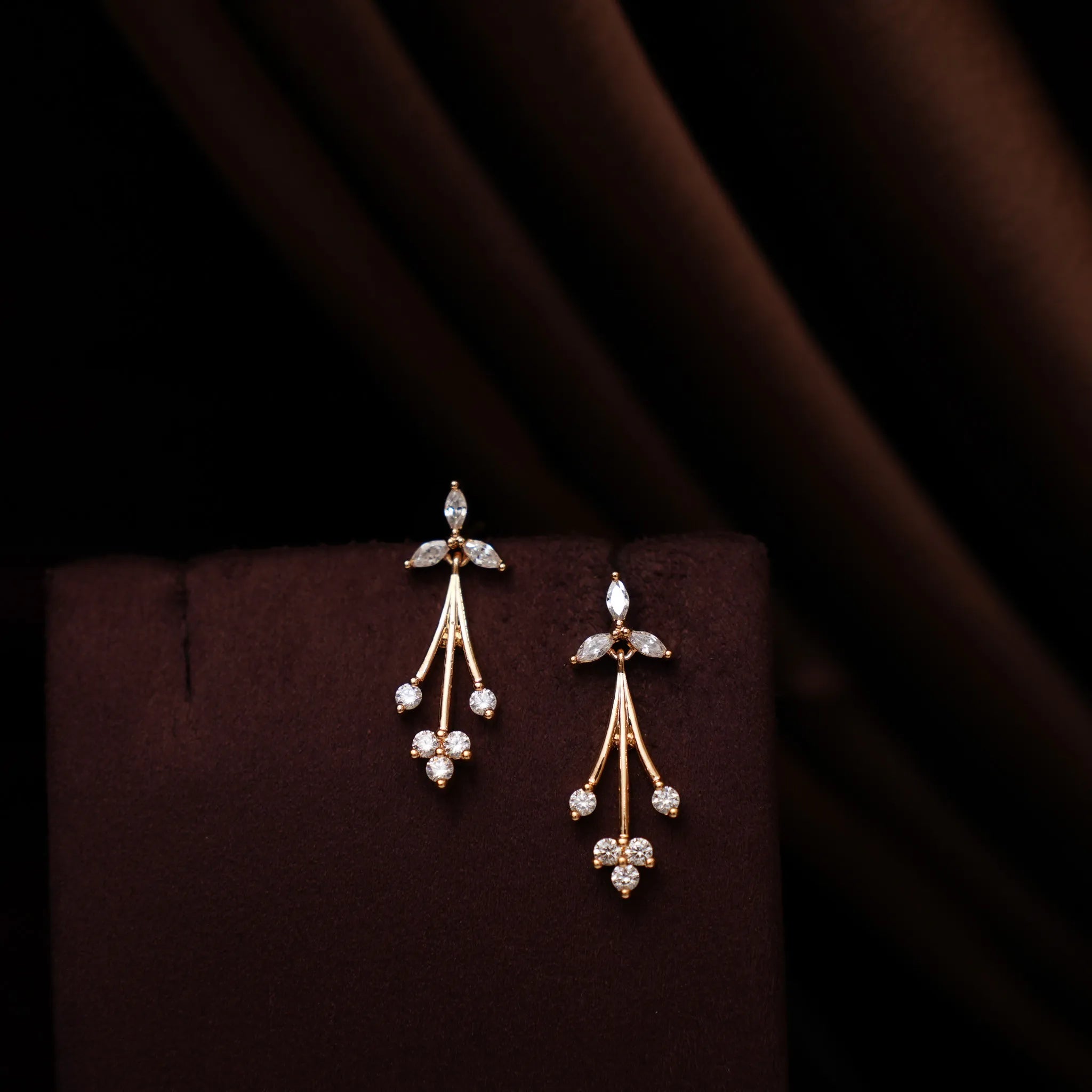 Elina Zircon Necklace