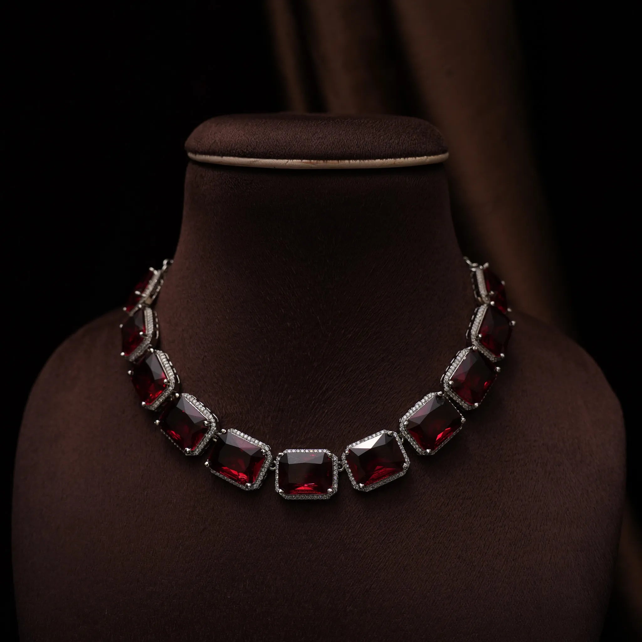 Elloide Zircon Necklace