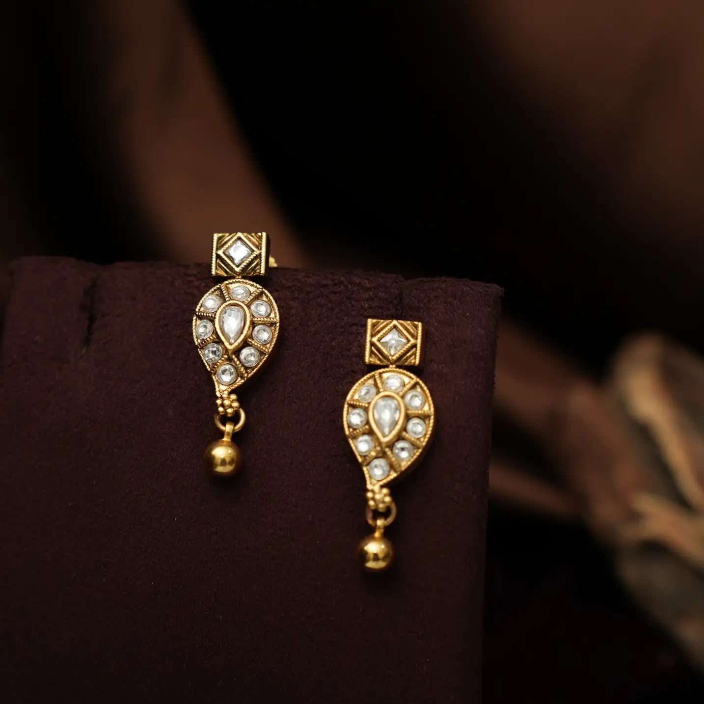 Eshnaa Antique Attigai Necklace