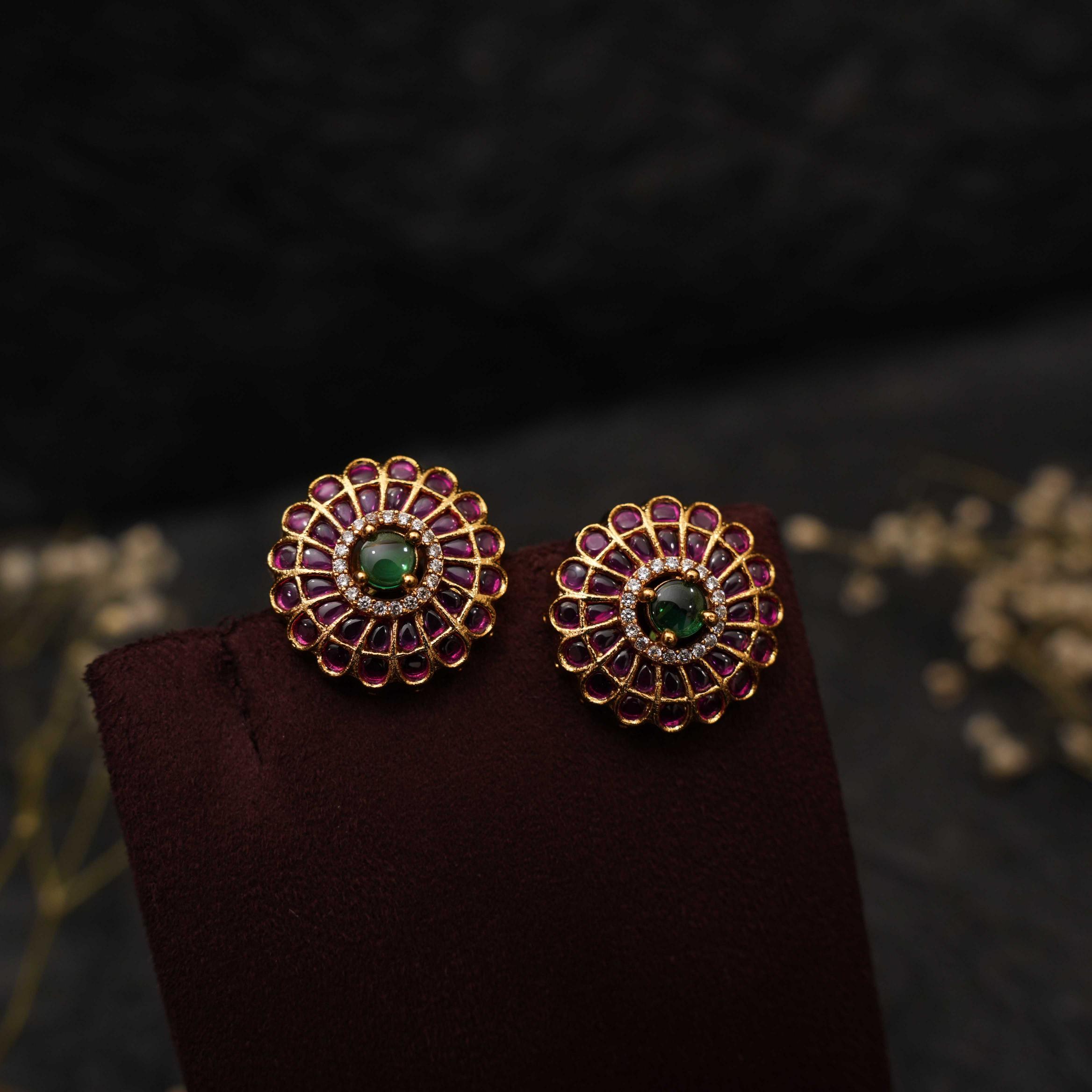 Etasha Antique Ear Stud - Red & Green