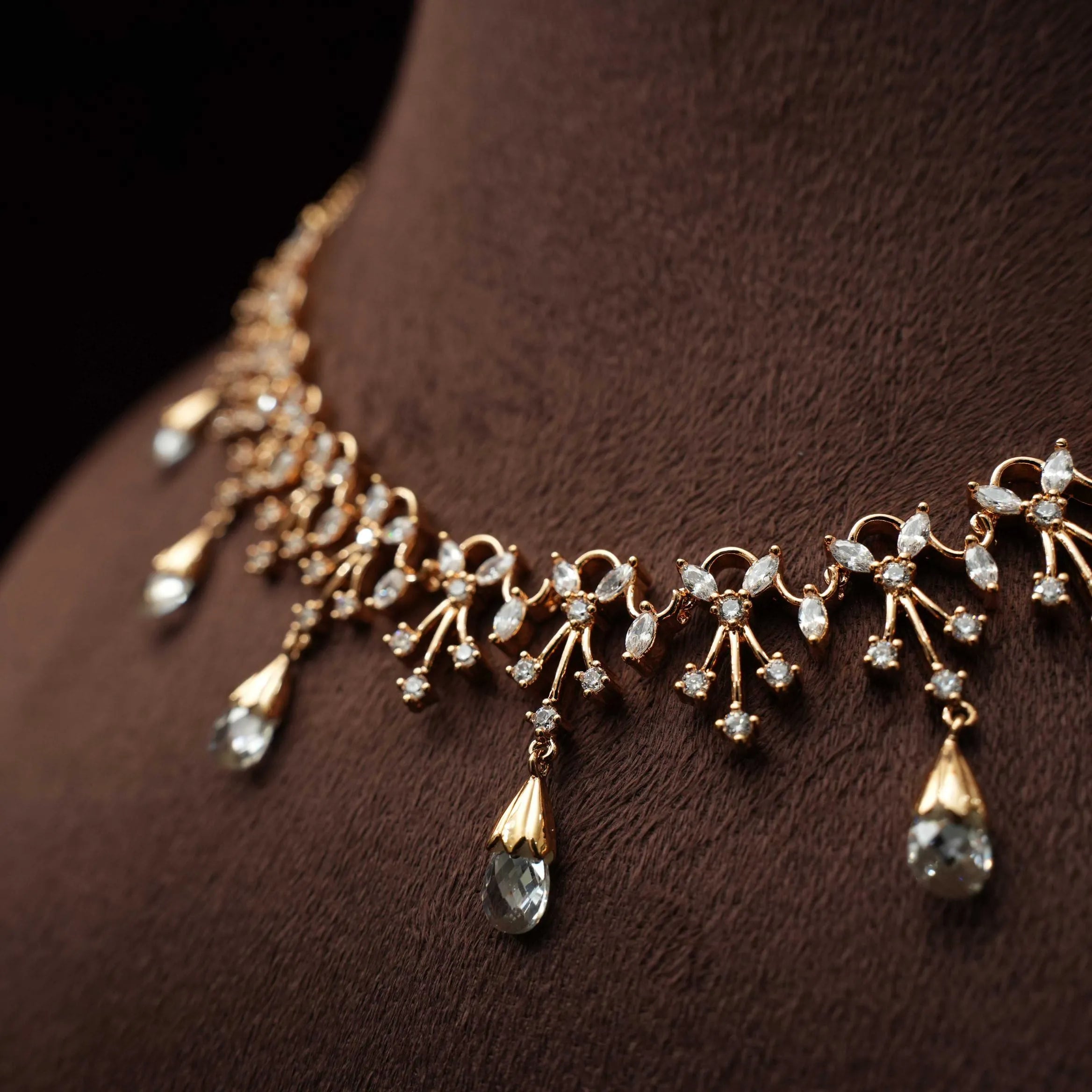 Faizan Zircon Necklace