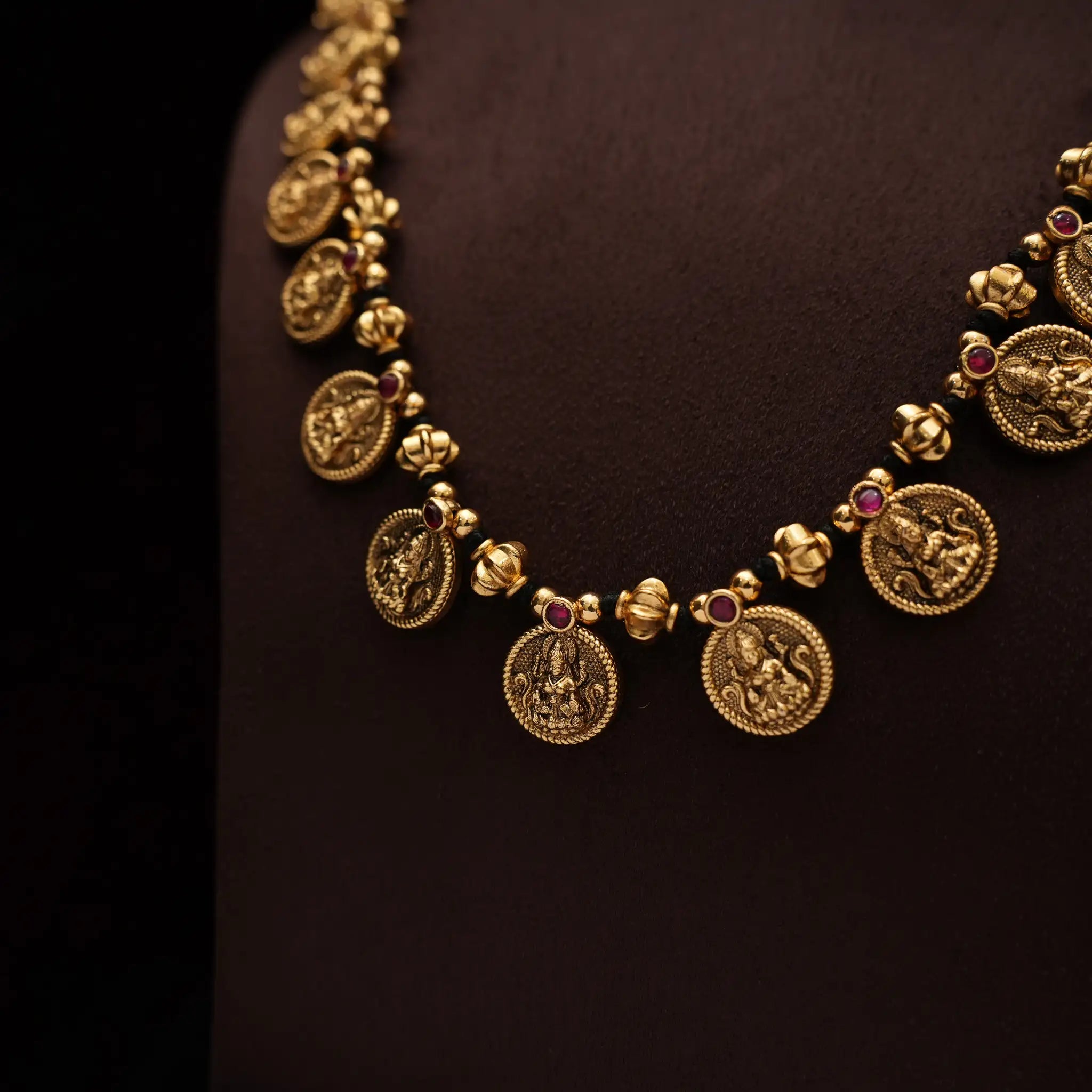 Fanisha Antique Necklace