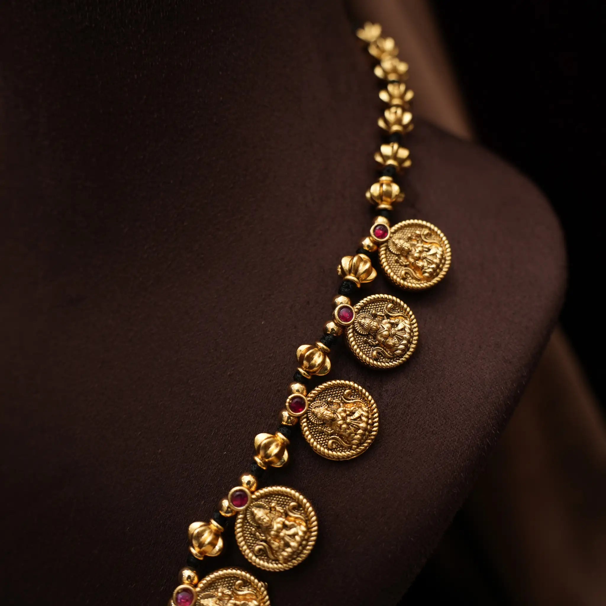 Fanisha Antique Necklace