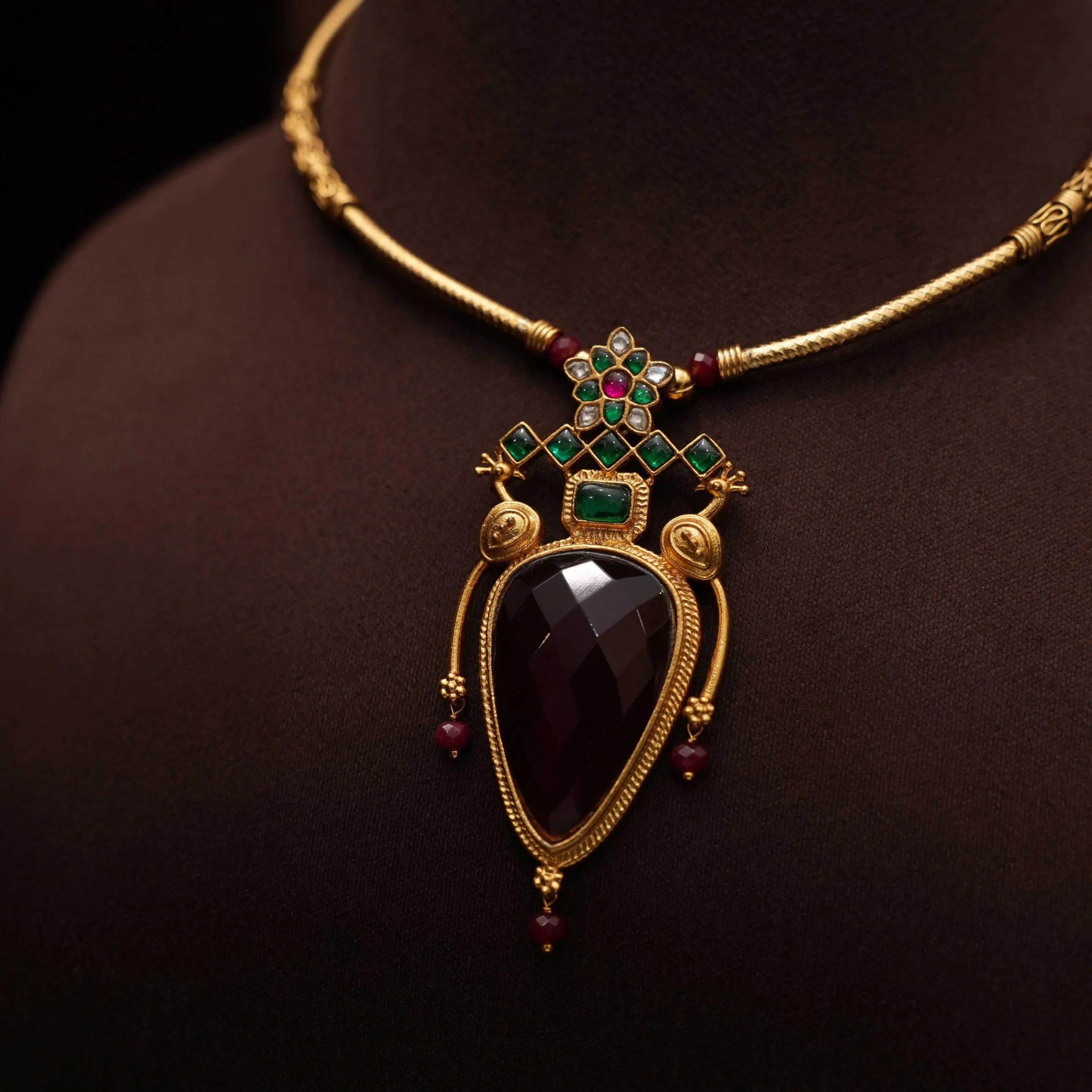 Fara Antique Hasli Necklace - Red