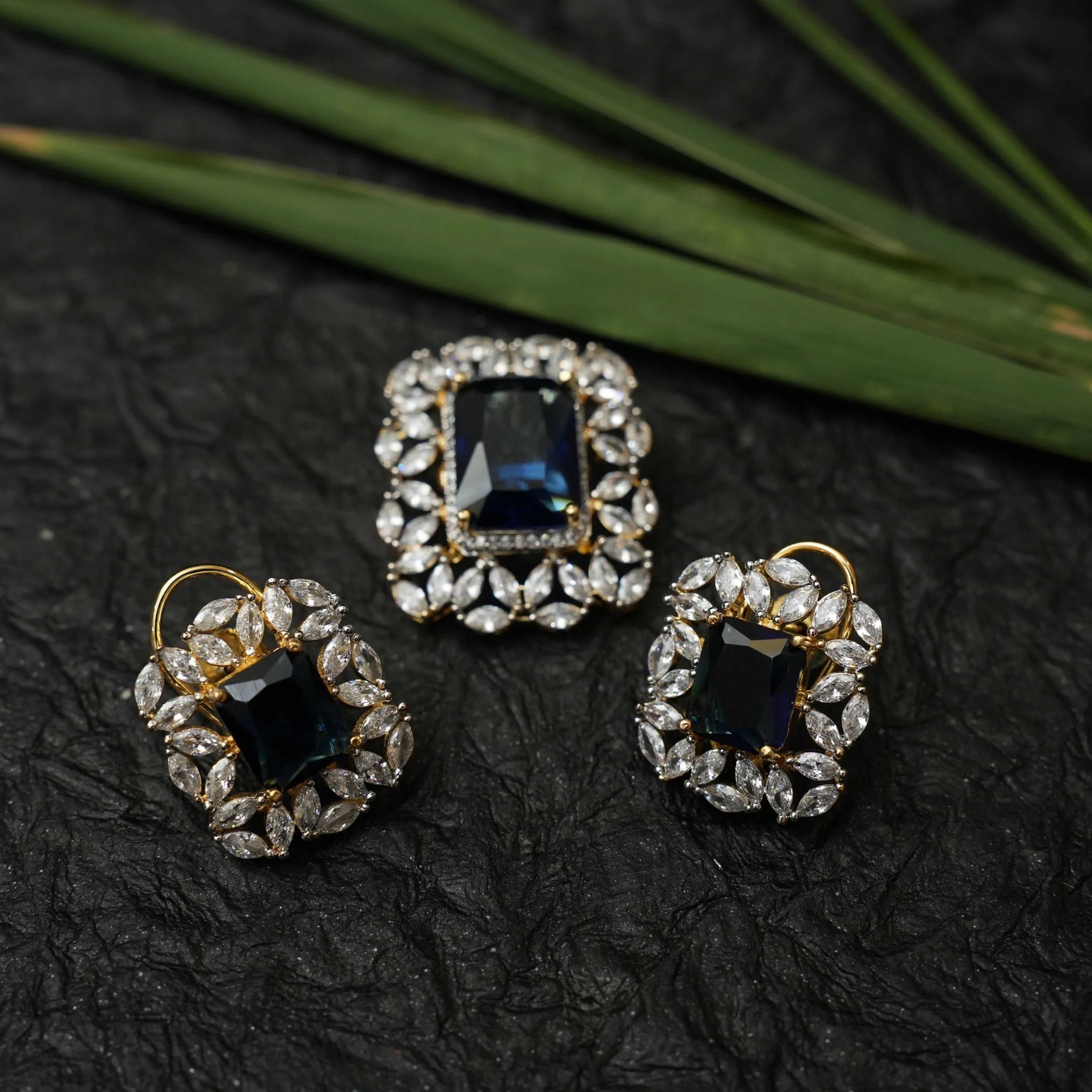 Faria Zircon Pendant - Blue