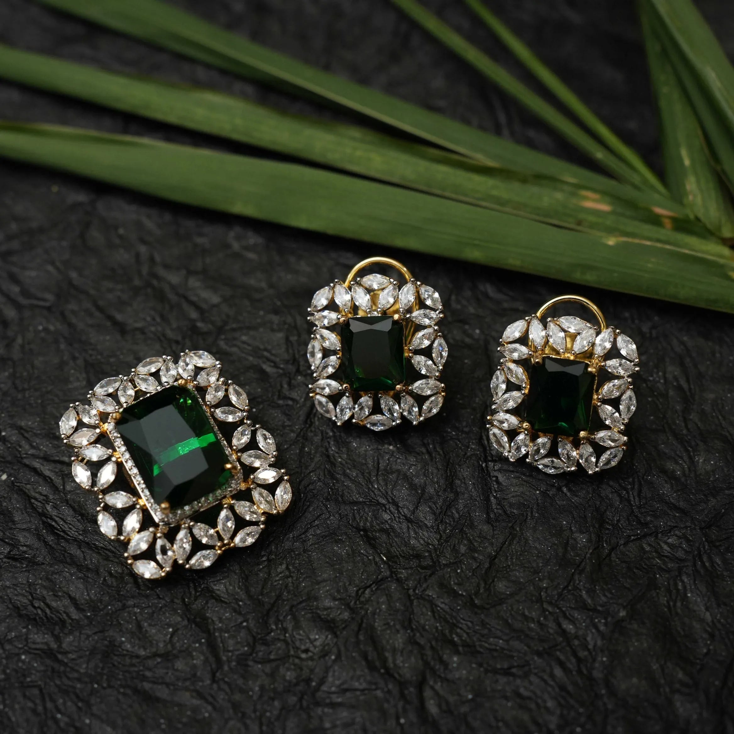 Faria Zircon Pendant - Green