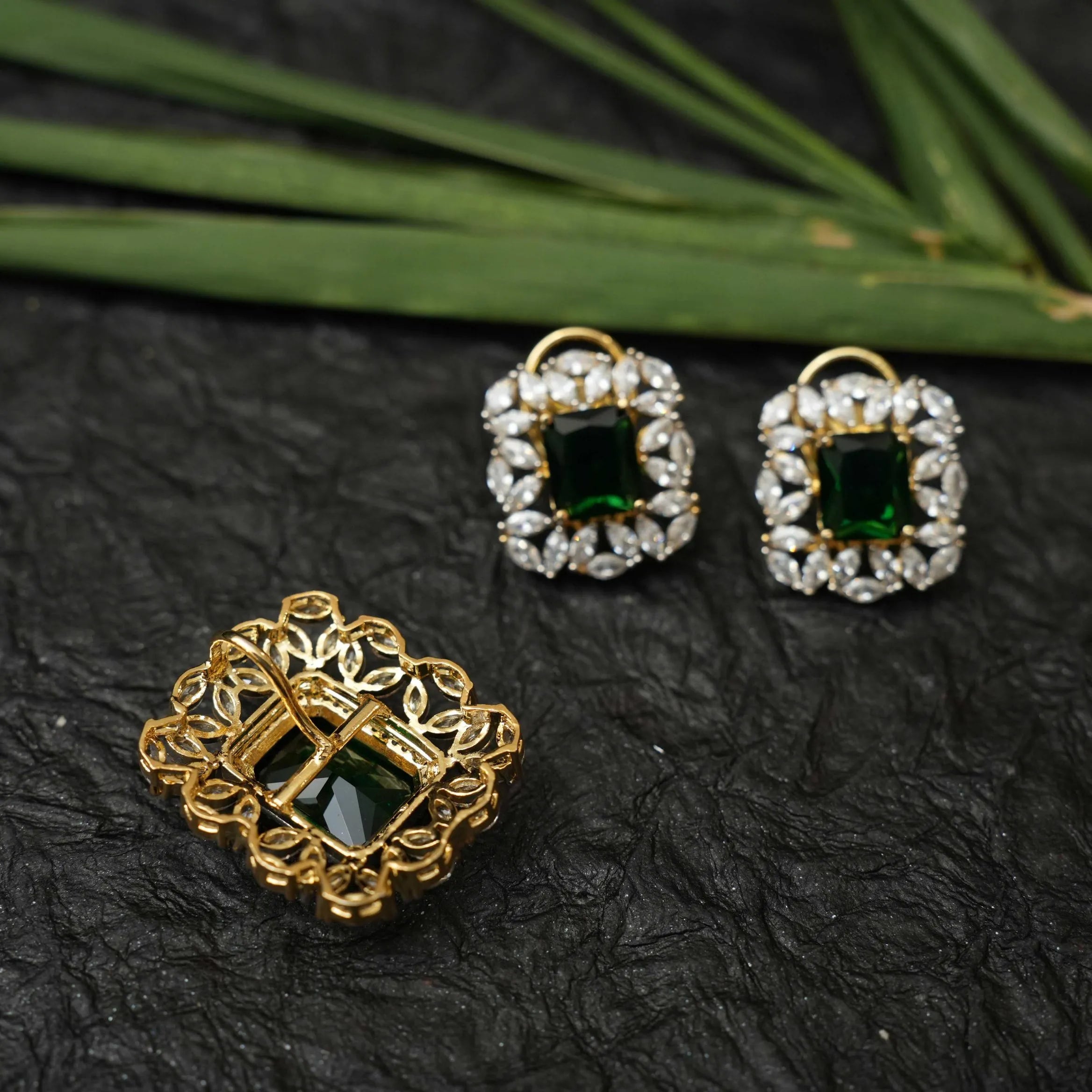 Faria Zircon Pendant - Green