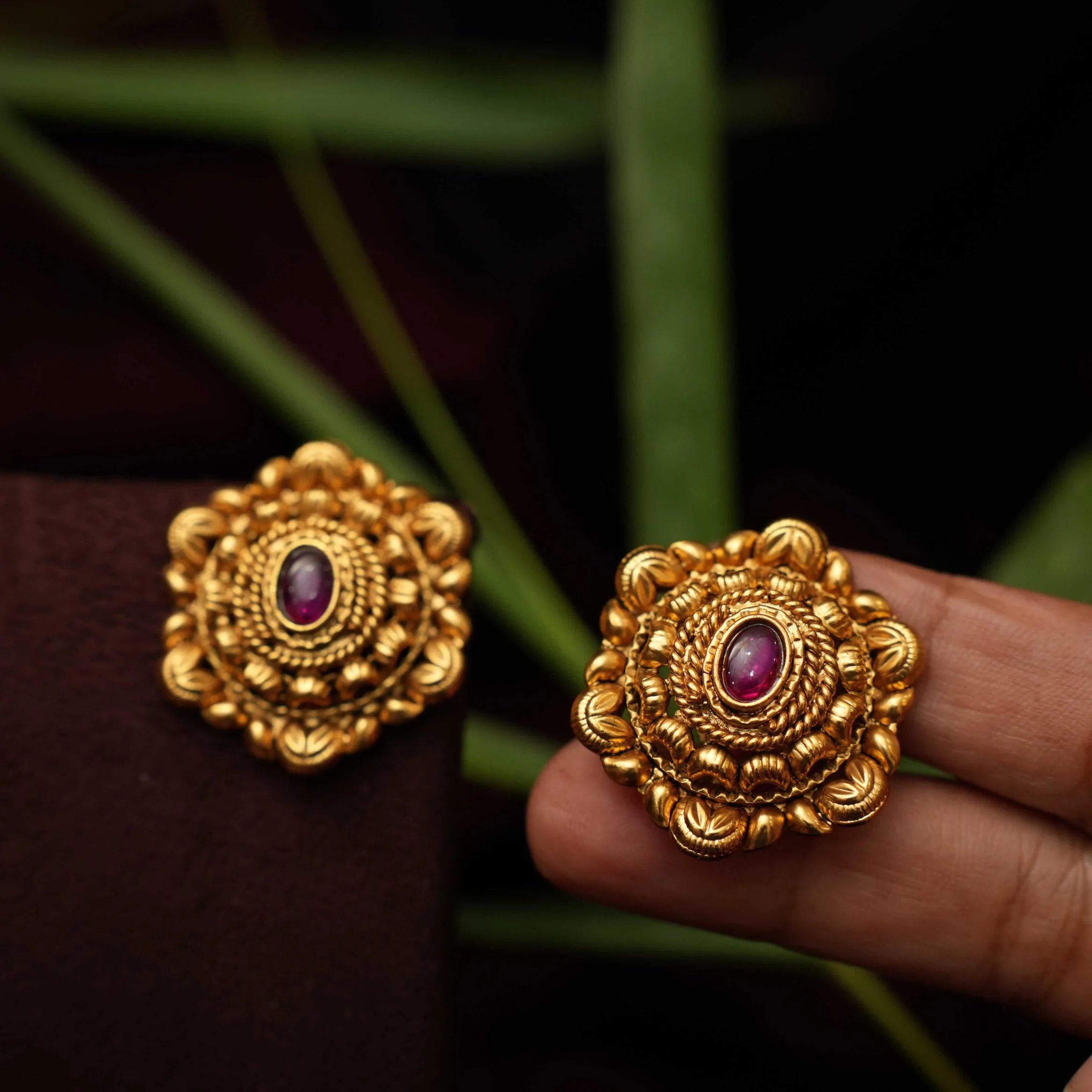 Feba Antique Ear Stud