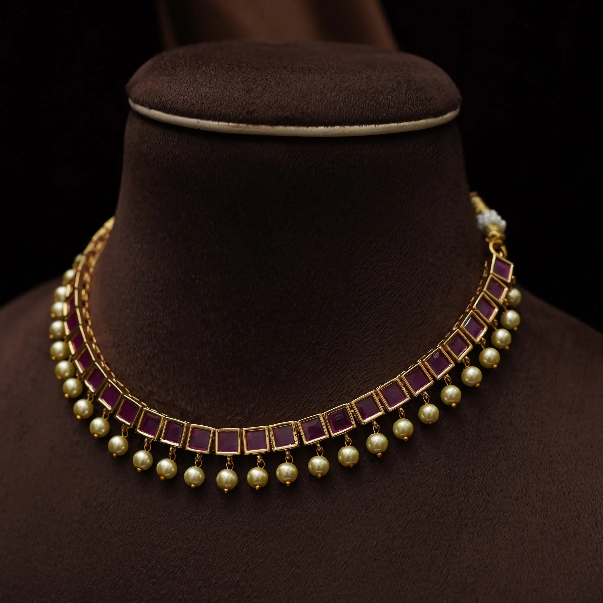 Gamya Antique Choker - Magenta