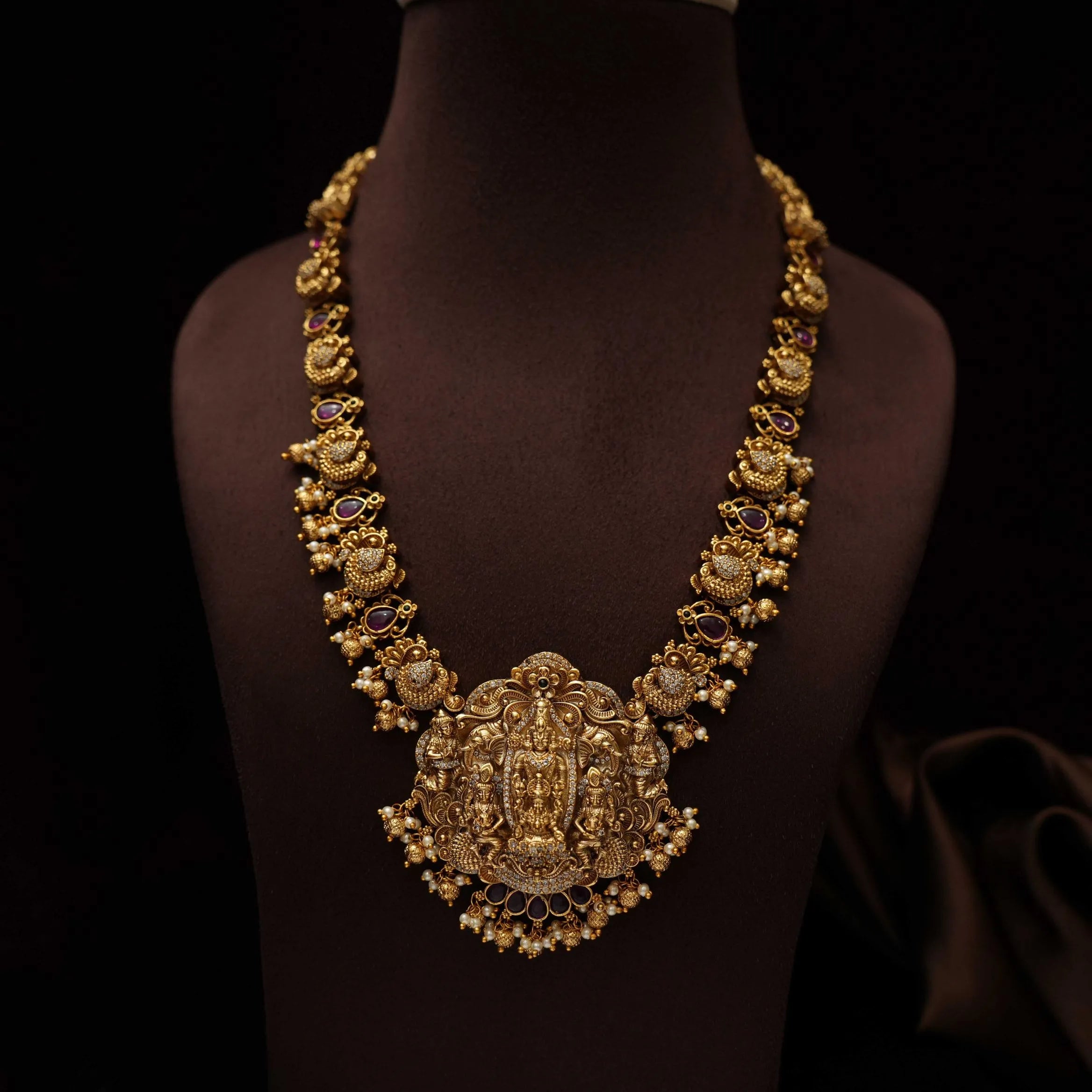 Gaula Antique Necklace