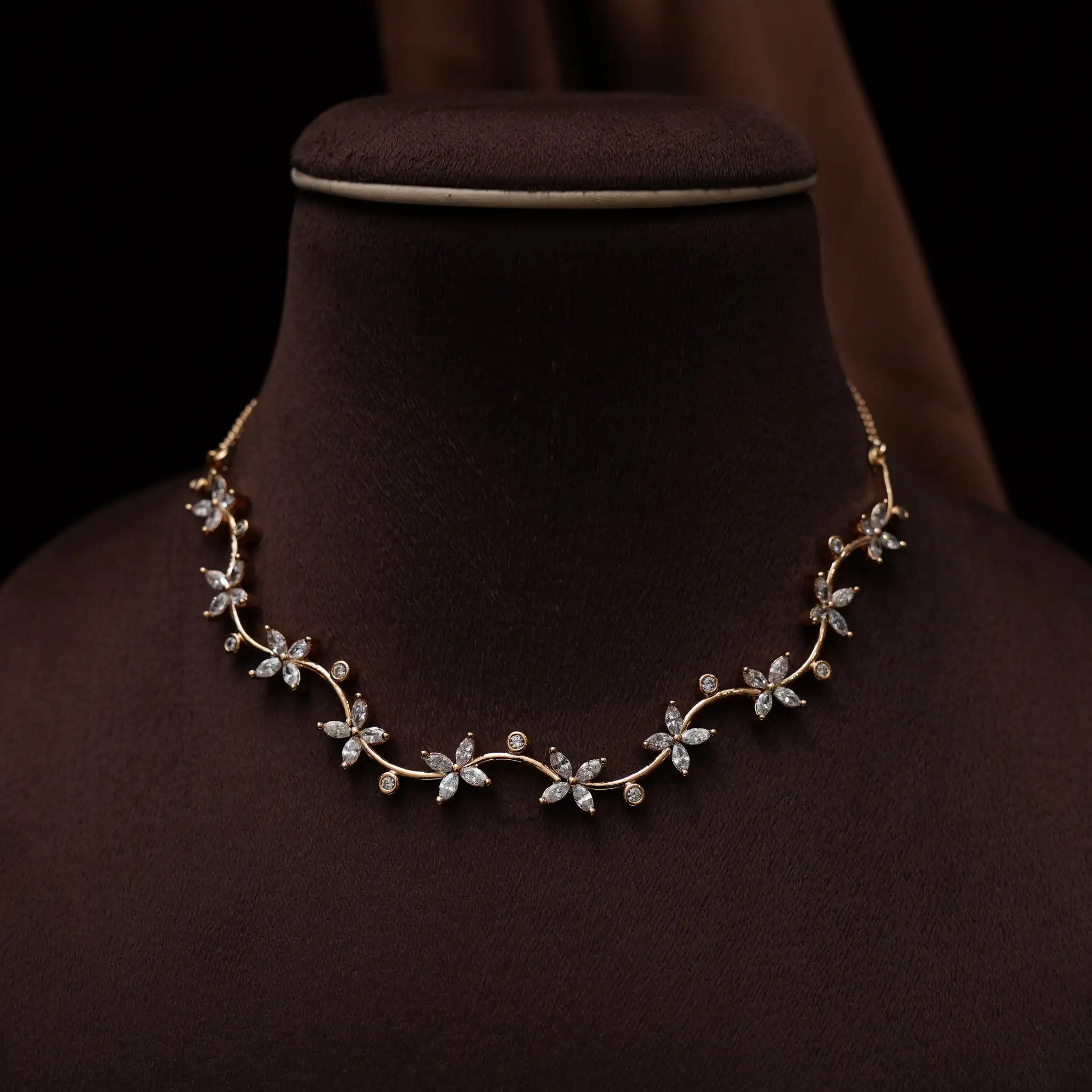 Gira Zircon Necklace