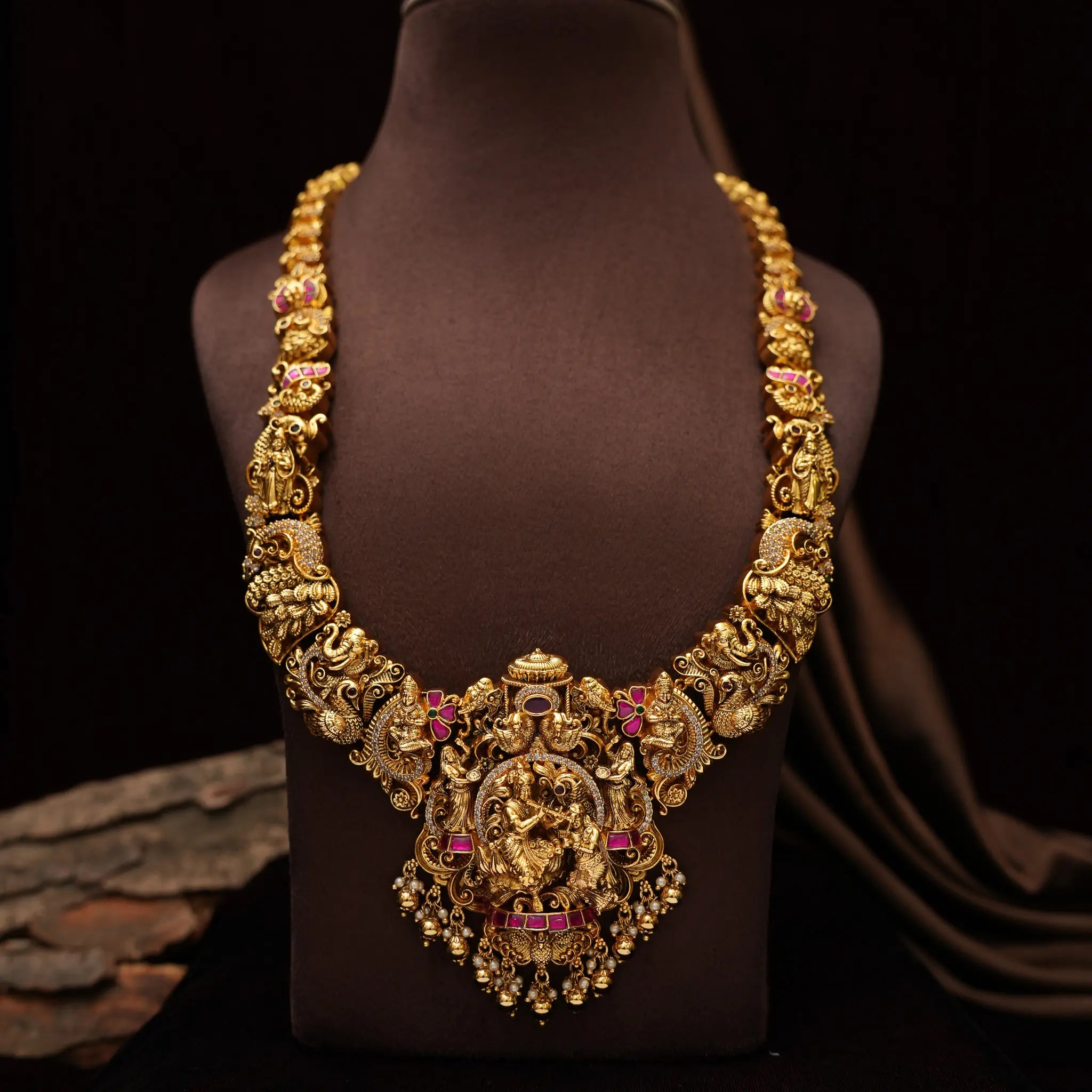 Gitasri Antique Necklace