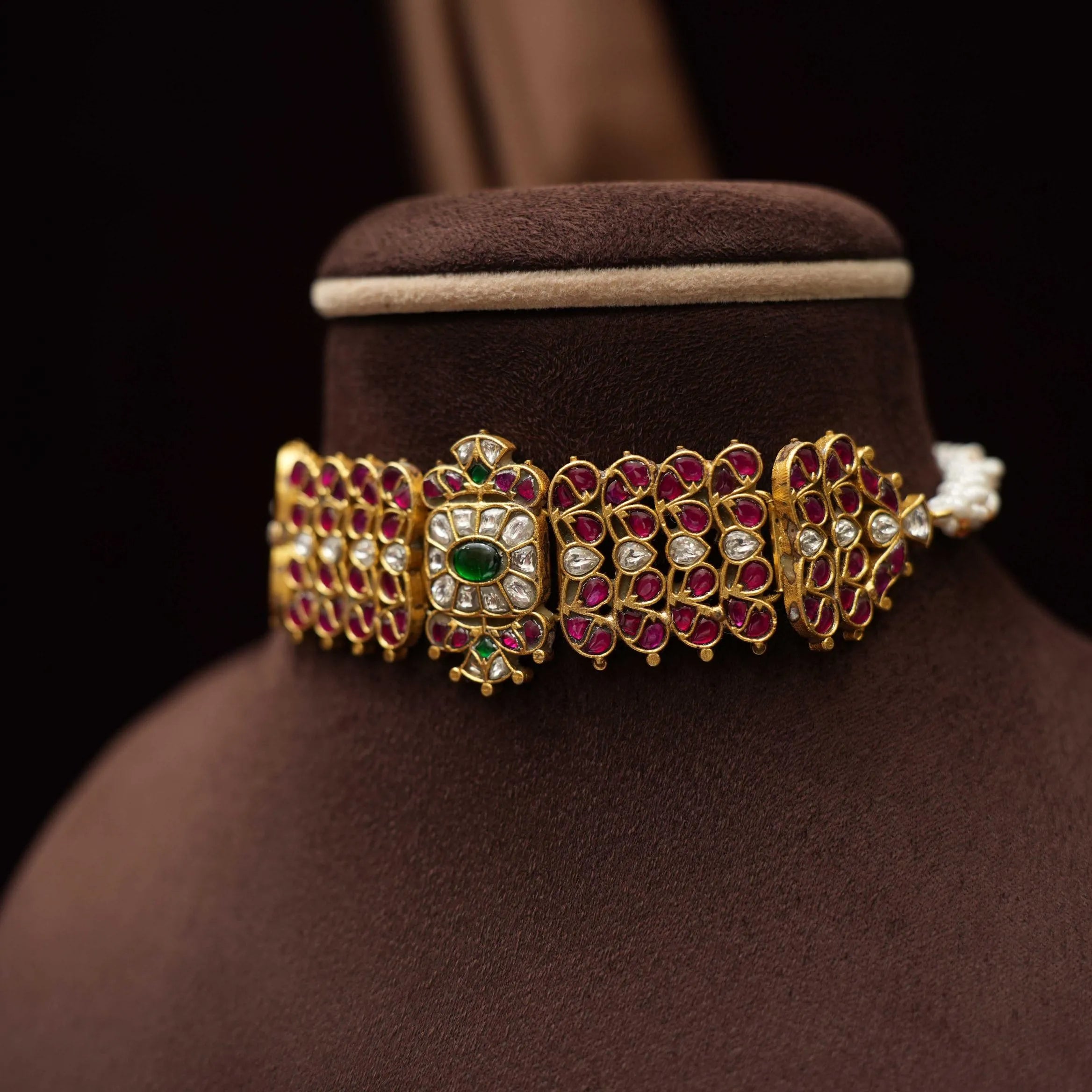 Gunika Polki Choker