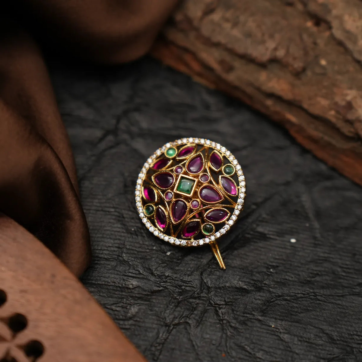 Haislee Antique Hair Pin /  Rakkodi - Red