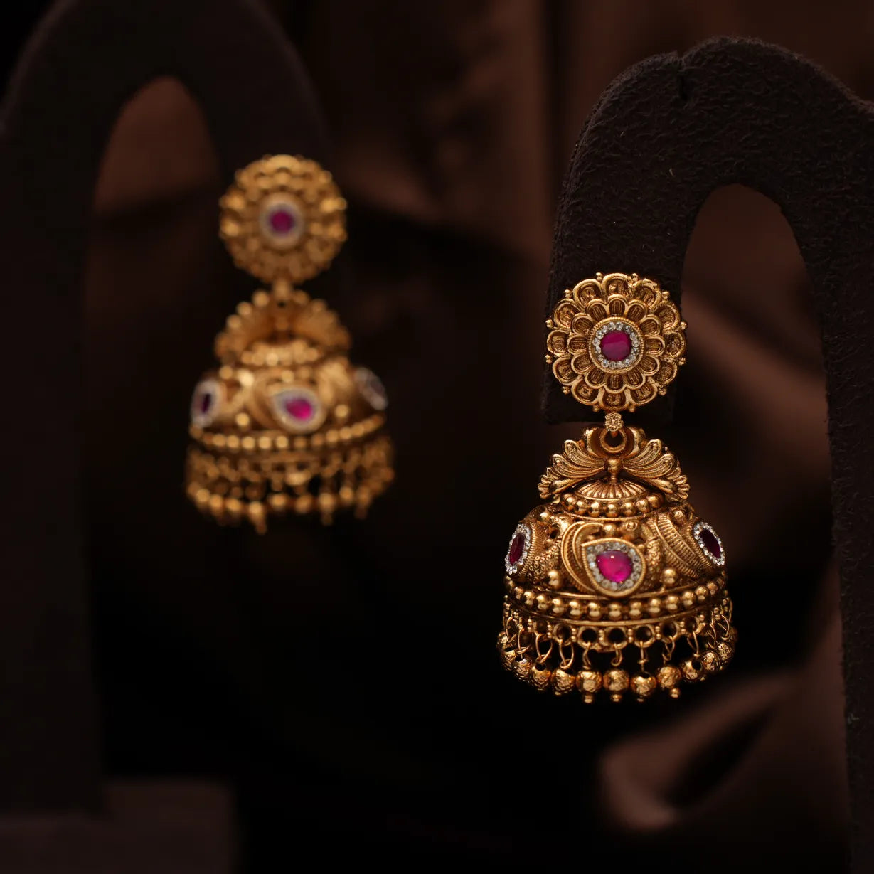 Hanvith Antique Jhumka Earrings - Red & Green