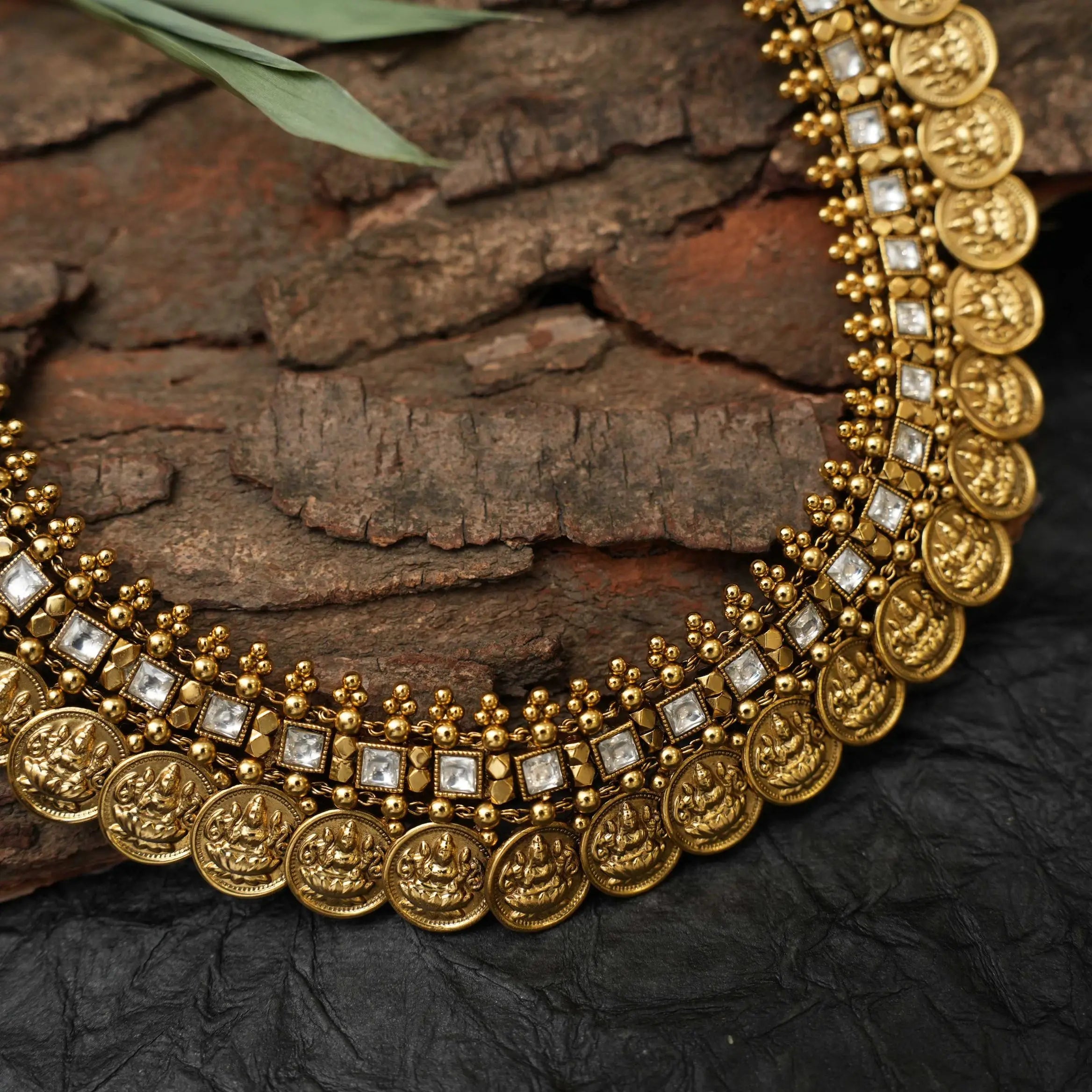 Harika Antique Necklace
