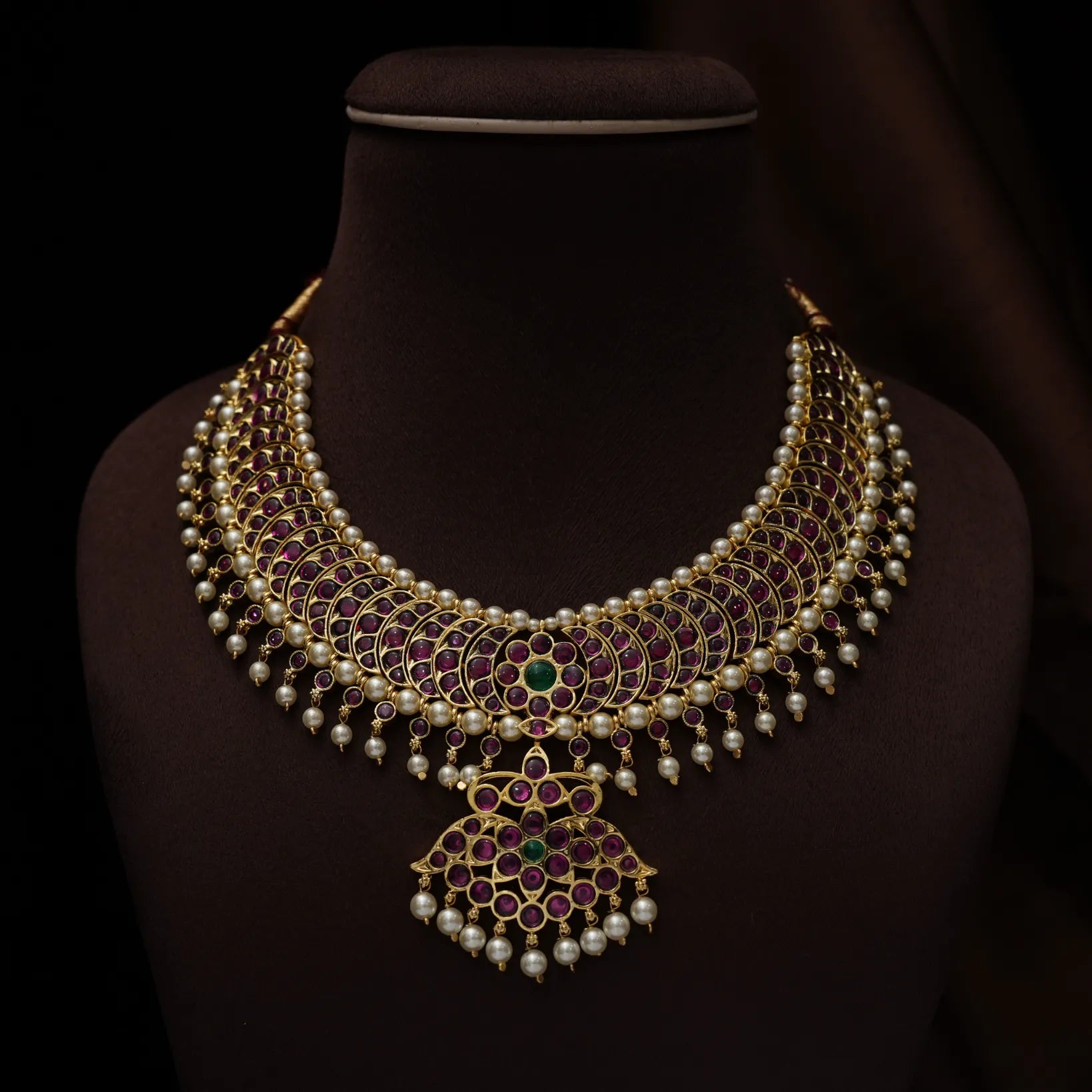 Harinyai Antique Necklace - Red & Green