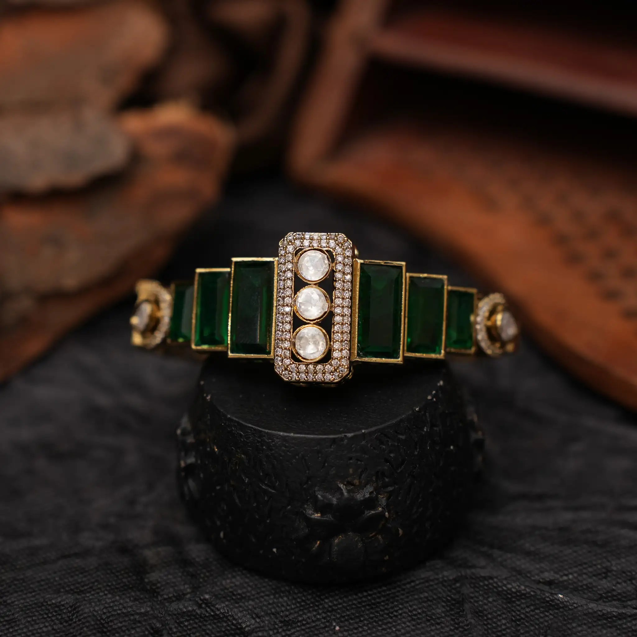 Harita Victorian Polki Bracelet - Emerald Green