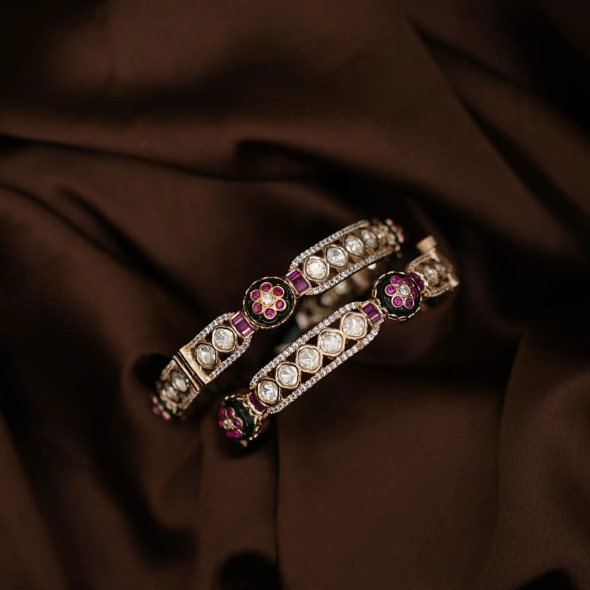 Hradini Kundan Bangles
