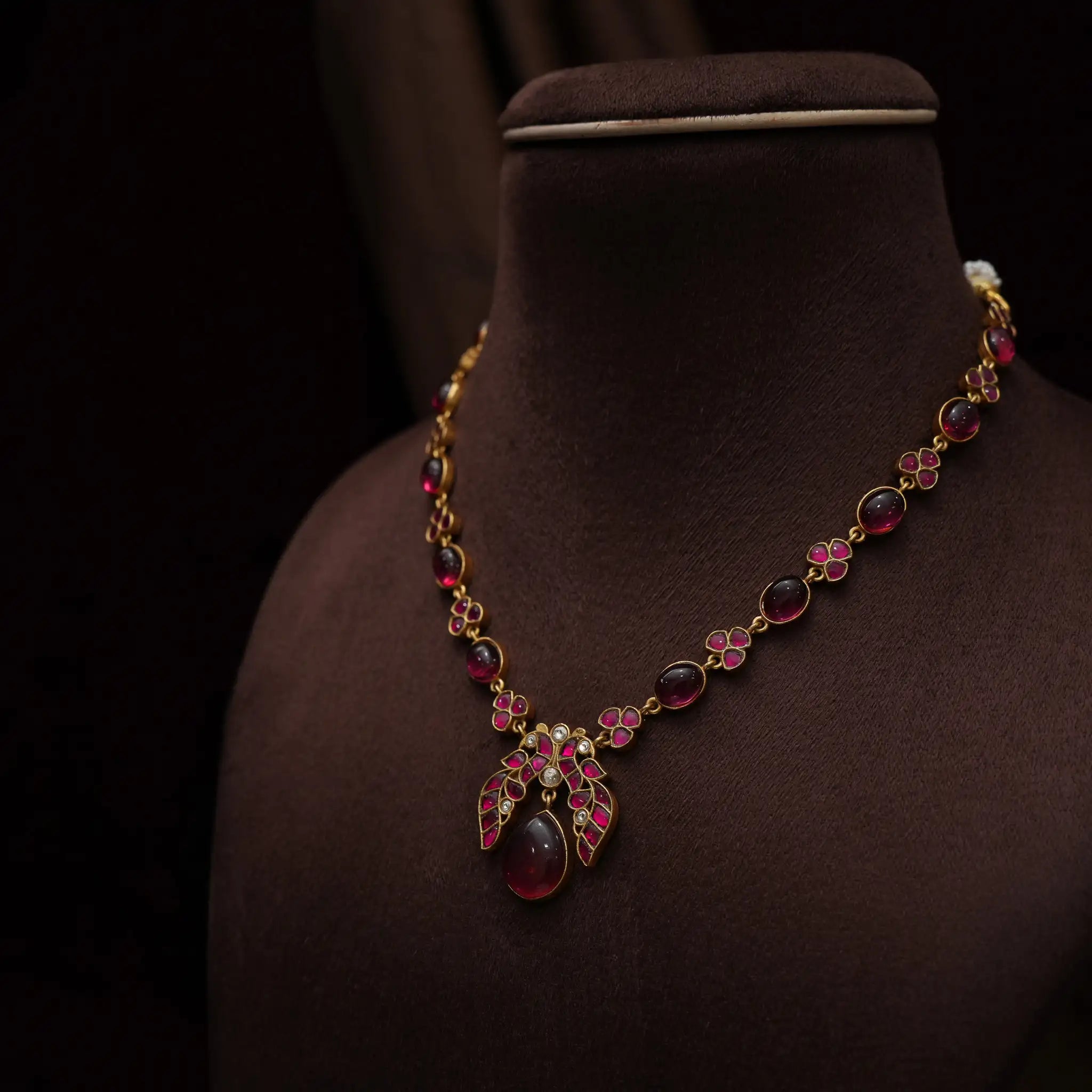 Hradini Polki Necklace - Luna