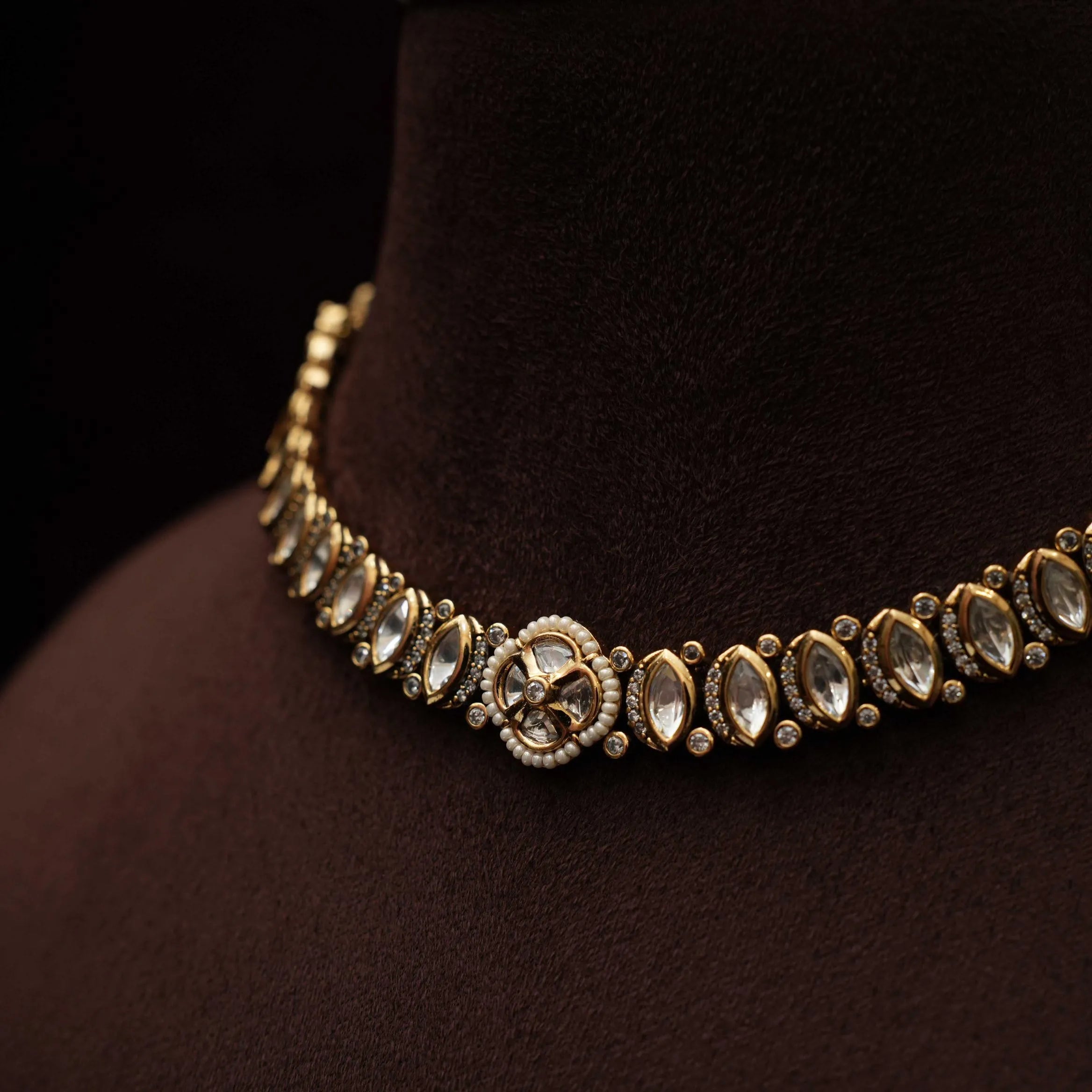 Idraani Victorian Polki Choker